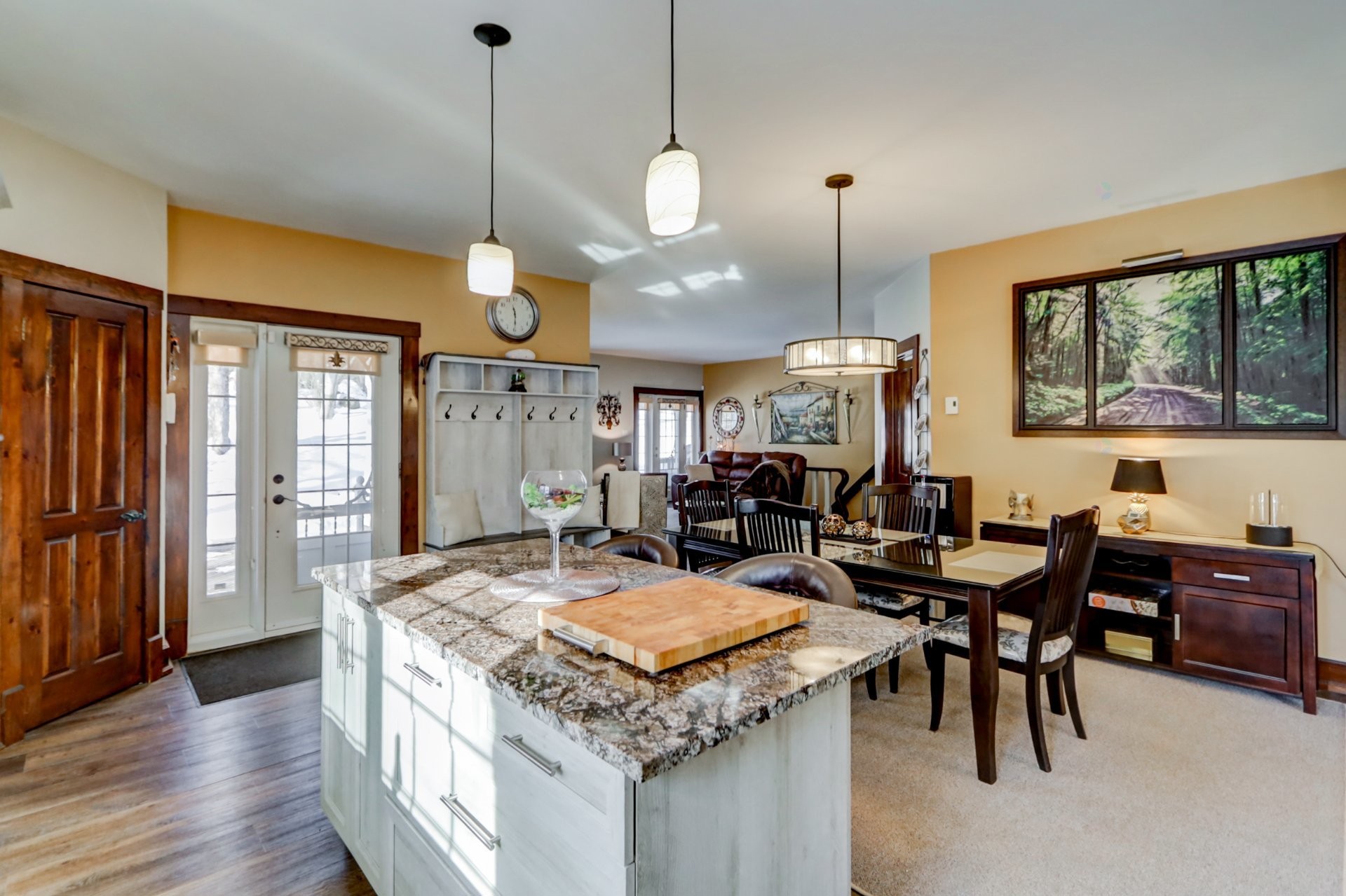 









93Z

 - 93AZ


Rue du Joli-Bois

,
Sainte-Marguerite-du-Lac-Masson,




QC
J0T1L0

