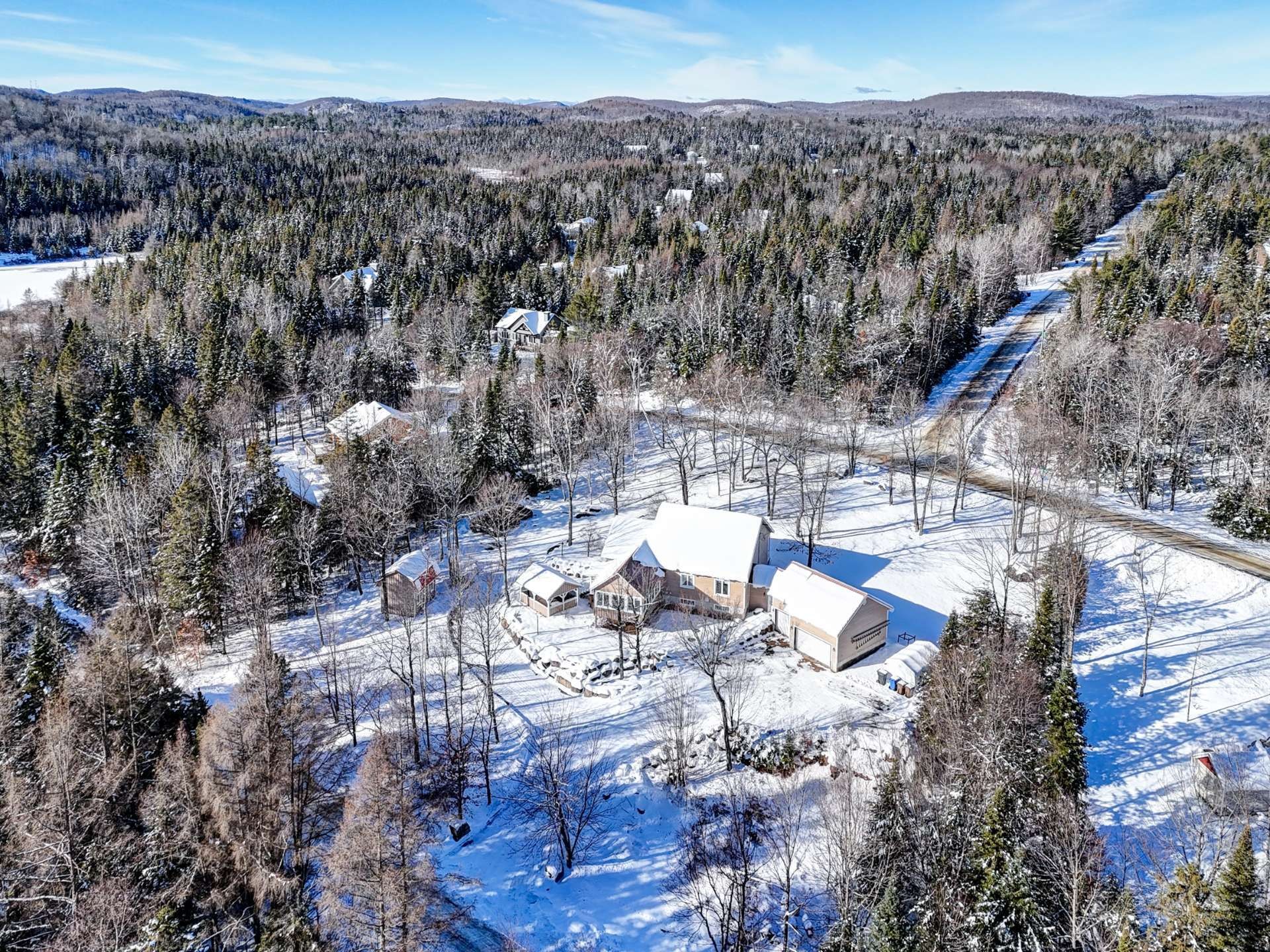 









93Z

 - 93AZ


Rue du Joli-Bois

,
Sainte-Marguerite-du-Lac-Masson,




QC
J0T1L0

