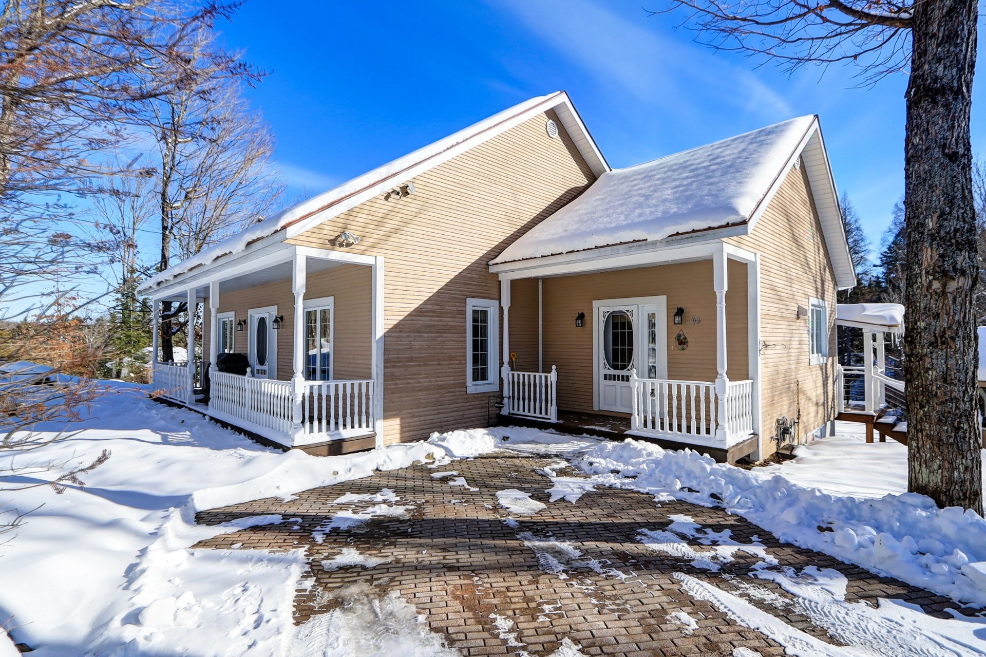 









93Z

 - 93AZ


Rue du Joli-Bois

,
Sainte-Marguerite-du-Lac-Masson,




QC
J0T1L0

