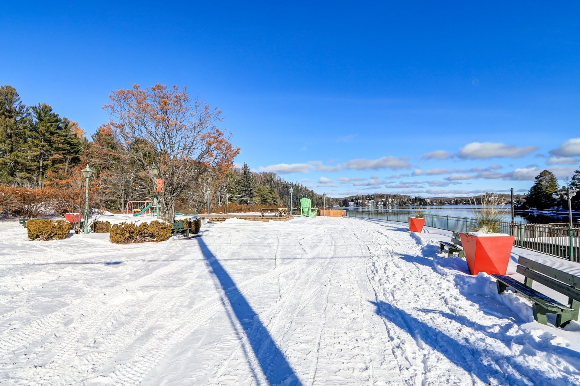 









93Z

 - 93AZ


Rue du Joli-Bois

,
Sainte-Marguerite-du-Lac-Masson,




QC
J0T1L0

