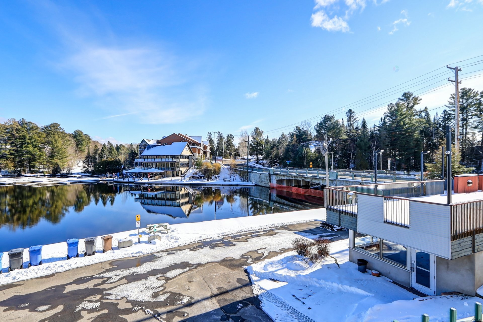 









93Z

 - 93AZ


Rue du Joli-Bois

,
Sainte-Marguerite-du-Lac-Masson,




QC
J0T1L0

