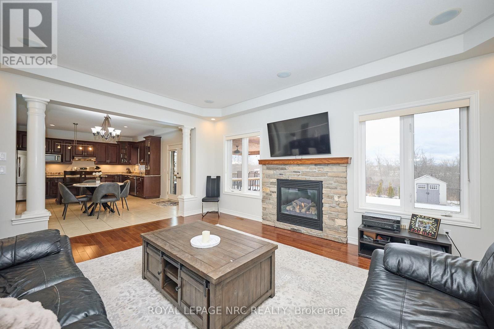 












117 CREEKSIDE DRIVE

,
Welland (Coyle Creek),




Ontario
L3C0B4

