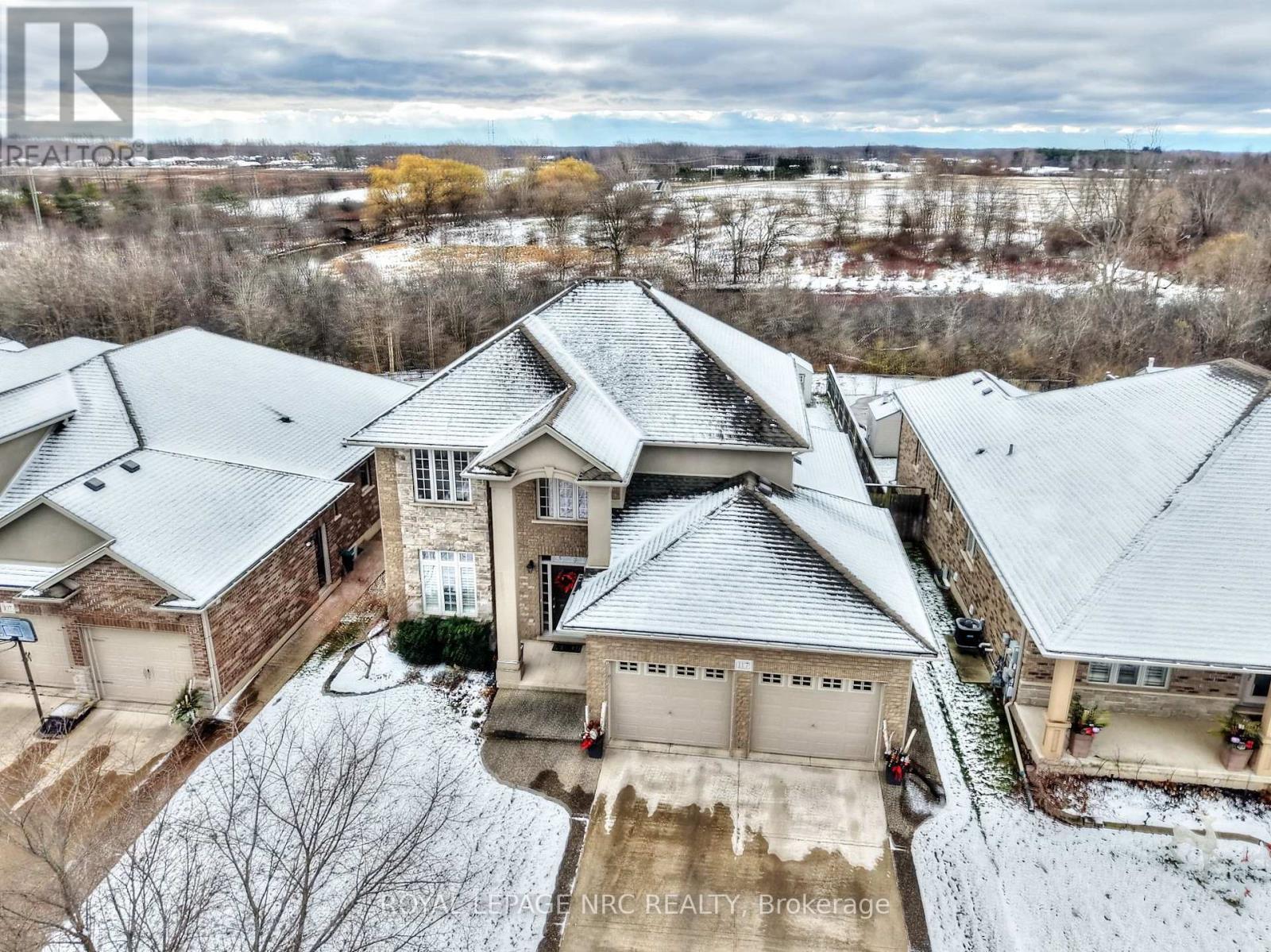 












117 CREEKSIDE DRIVE

,
Welland (Coyle Creek),




Ontario
L3C0B4

