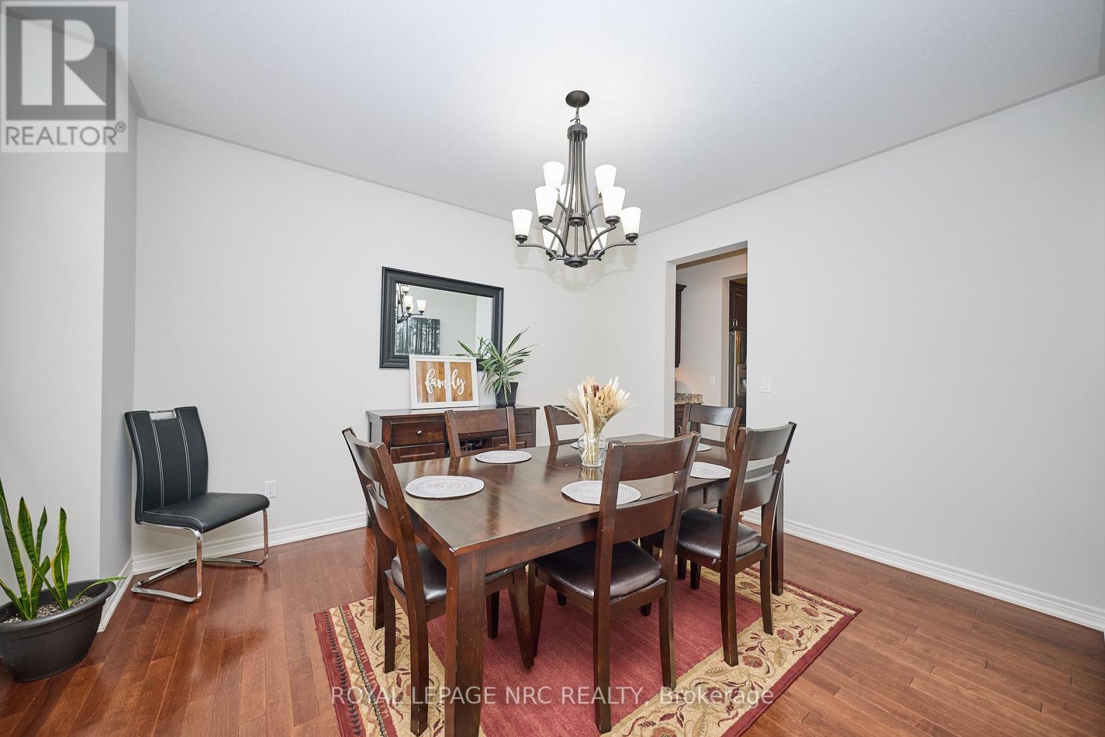 












117 CREEKSIDE DRIVE

,
Welland (Coyle Creek),




Ontario
L3C0B4

