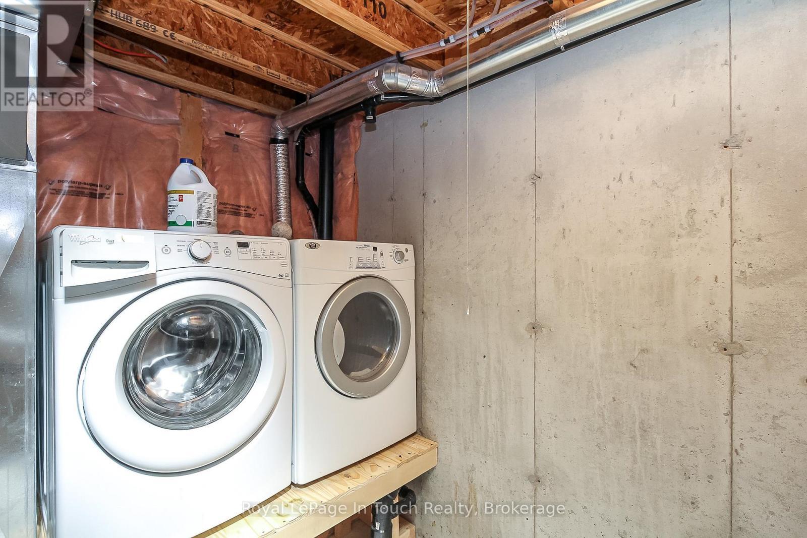 












126 SOUTHWINDS CRESCENT

,
Midland,




Ontario
L4R0A3

