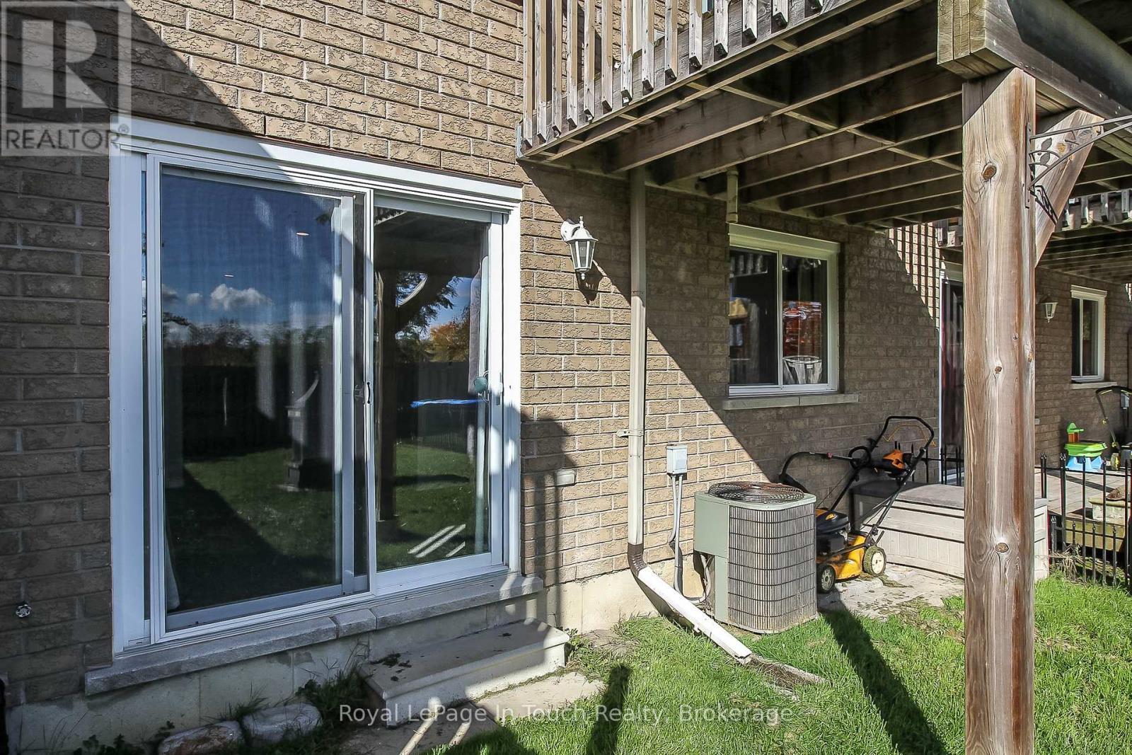 












126 SOUTHWINDS CRESCENT

,
Midland,




Ontario
L4R0A3

