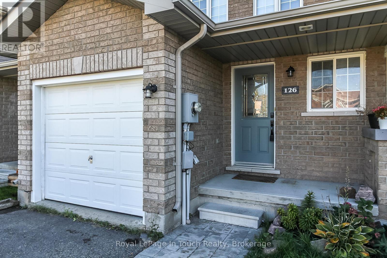 












126 SOUTHWINDS CRESCENT

,
Midland,




Ontario
L4R0A3

