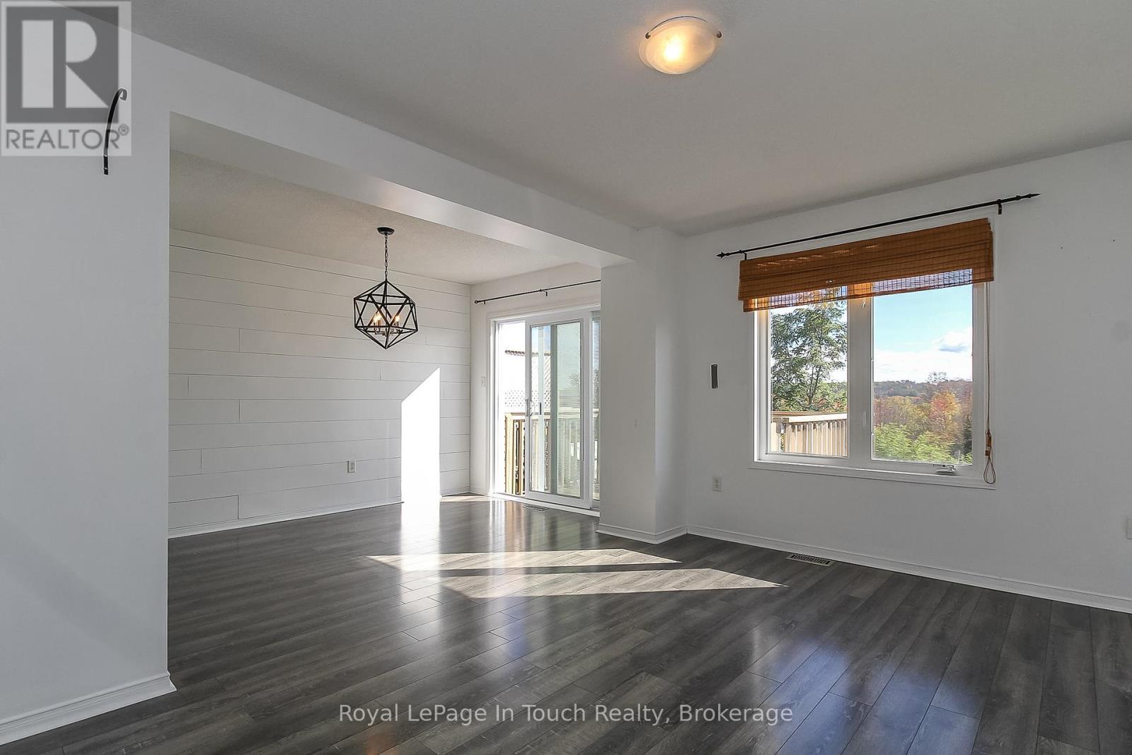 












126 SOUTHWINDS CRESCENT

,
Midland,




Ontario
L4R0A3

