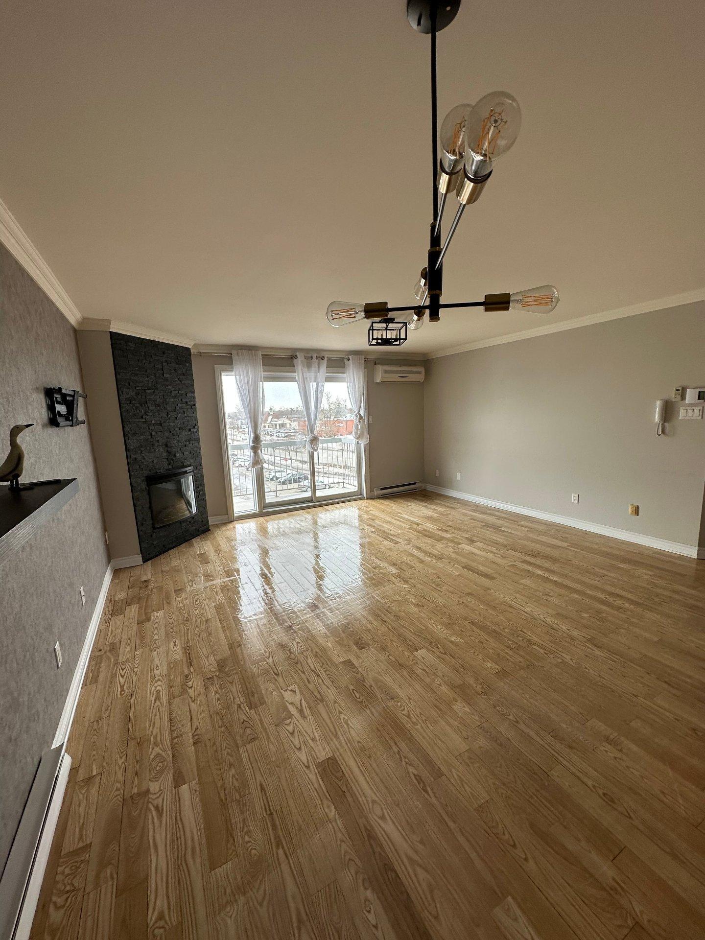 









84


Ch. du Souvenir

, 302,
Bois-des-Filion,




QC
J6Z4P9

