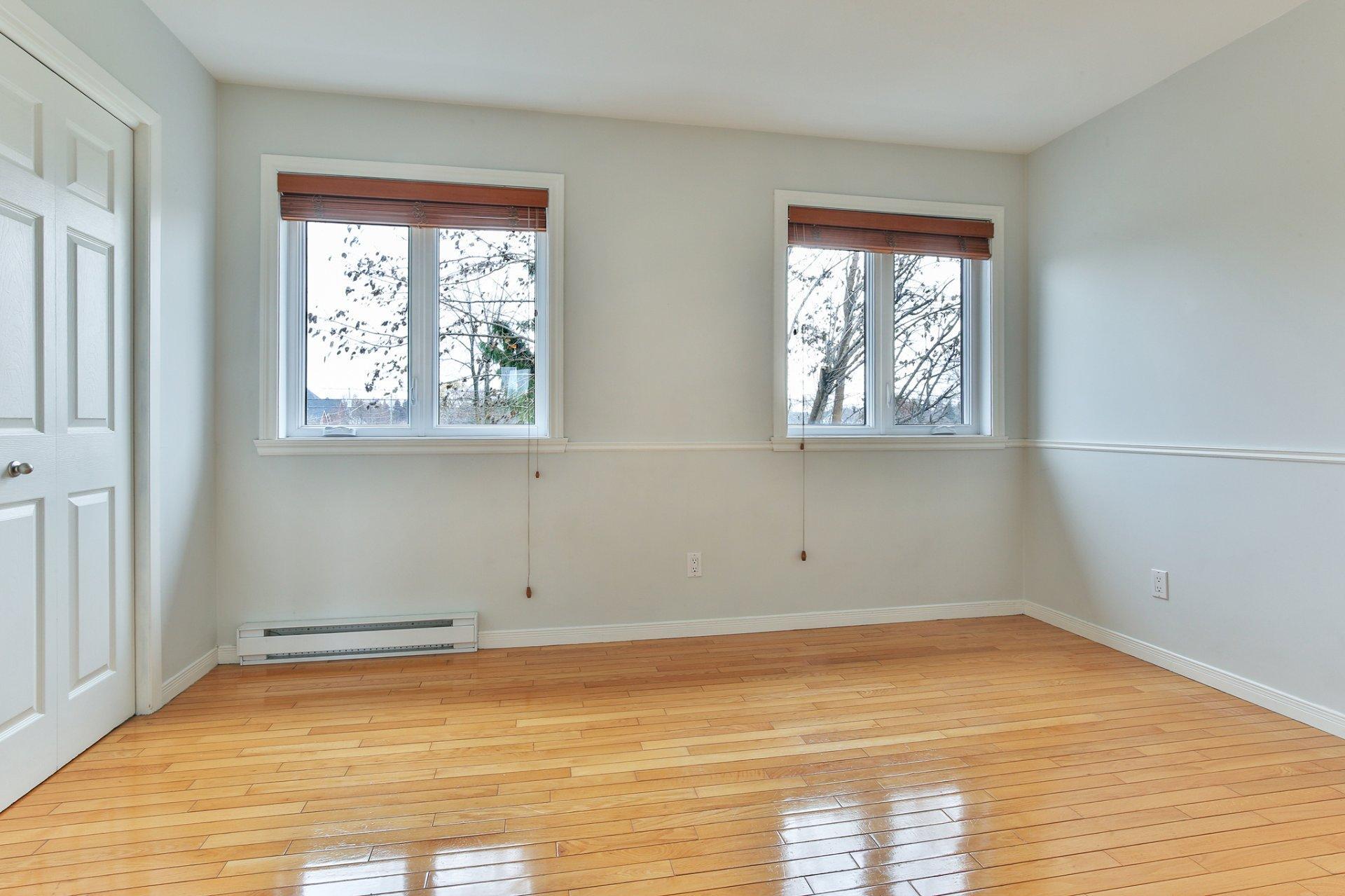 









464


15e Avenue

,
Saint-Jean-sur-Richelieu,




QC
J2X1B2

