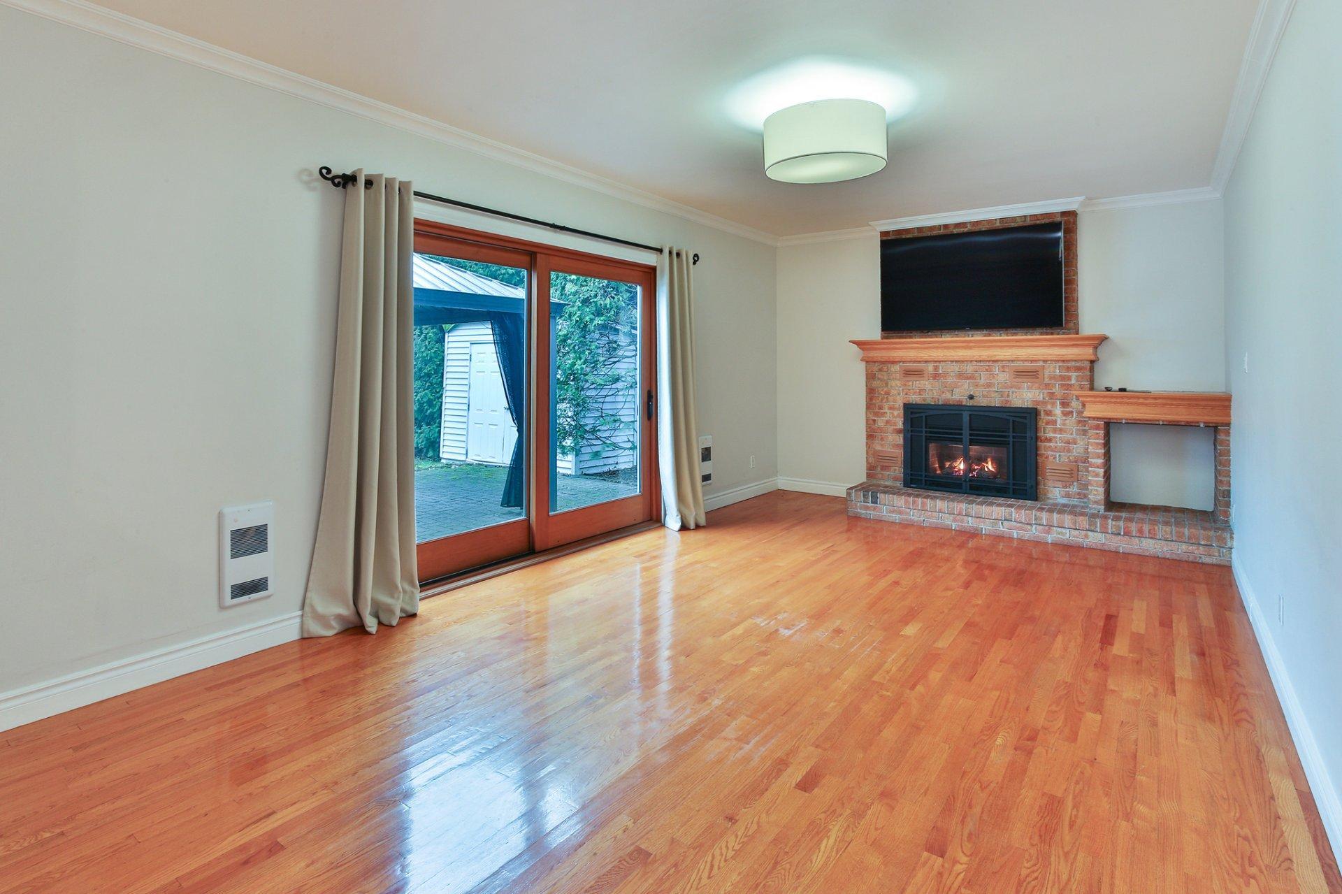 









464


15e Avenue

,
Saint-Jean-sur-Richelieu,




QC
J2X1B2

