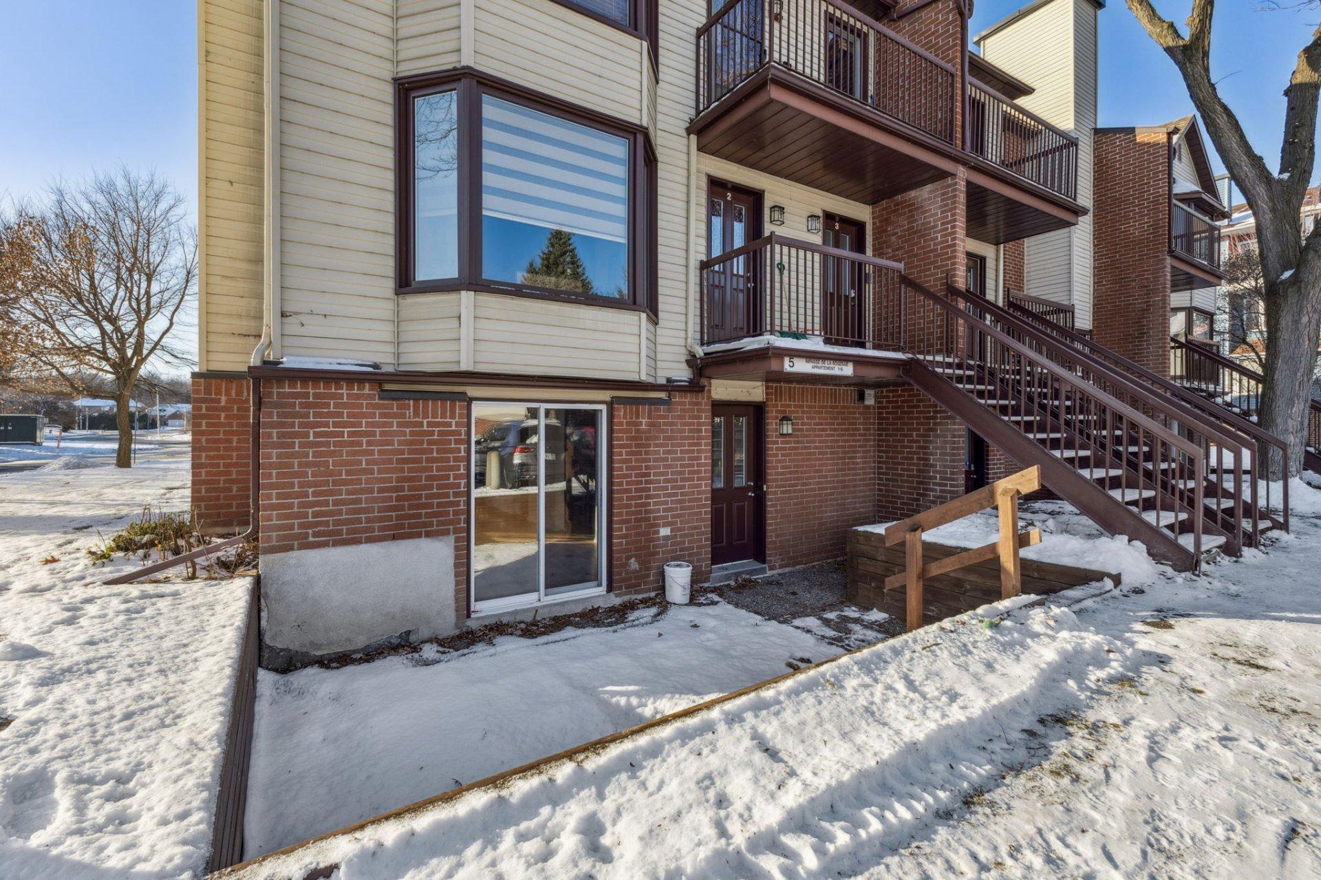 









5


Imp. de la Roseraie

, 1,
Gatineau (Hull),




QC
J9A2S1

