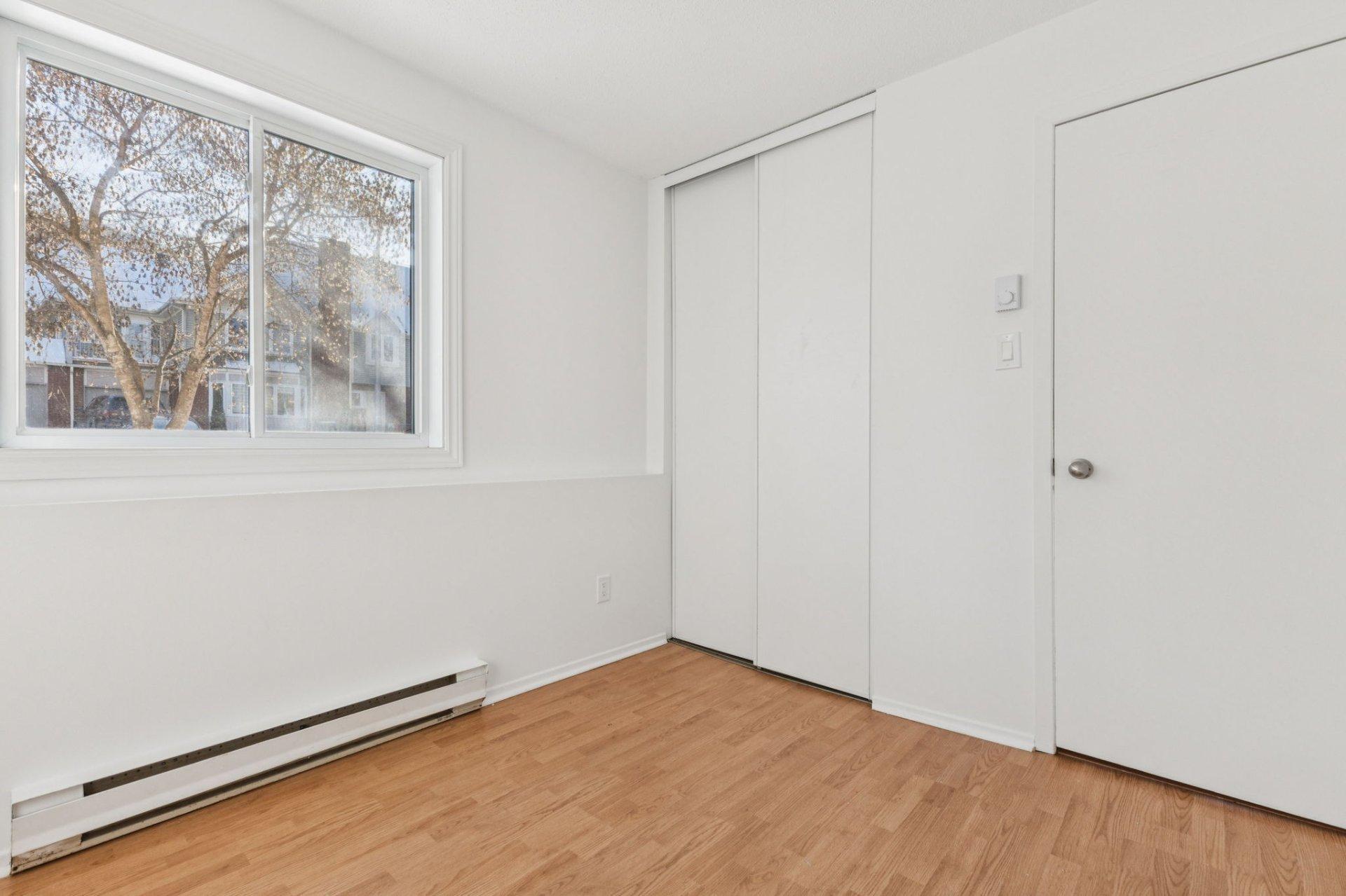 









5


Imp. de la Roseraie

, 1,
Gatineau (Hull),




QC
J9A2S1

