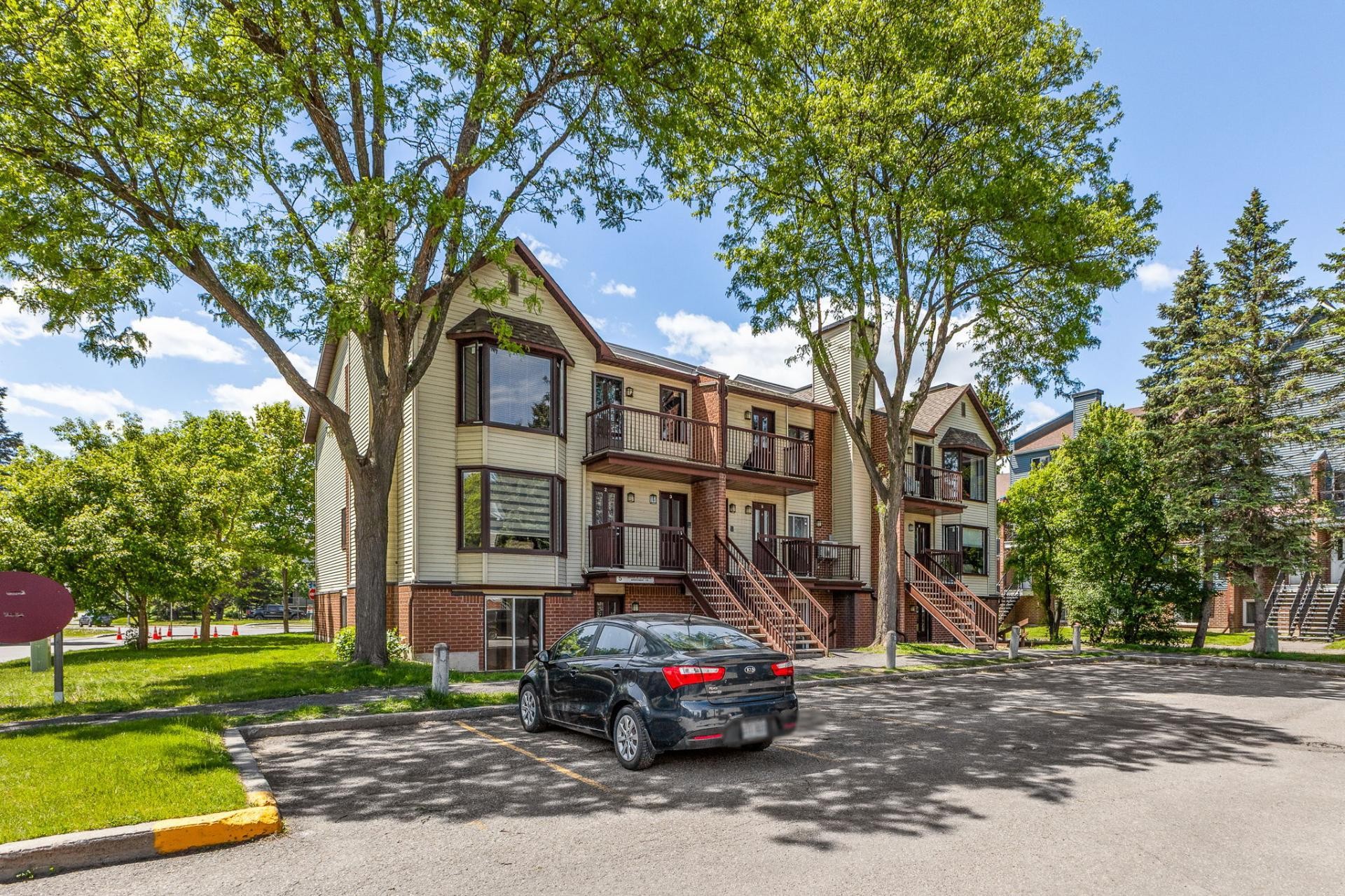 









5


Imp. de la Roseraie

, 1,
Gatineau (Hull),




QC
J9A2S1

