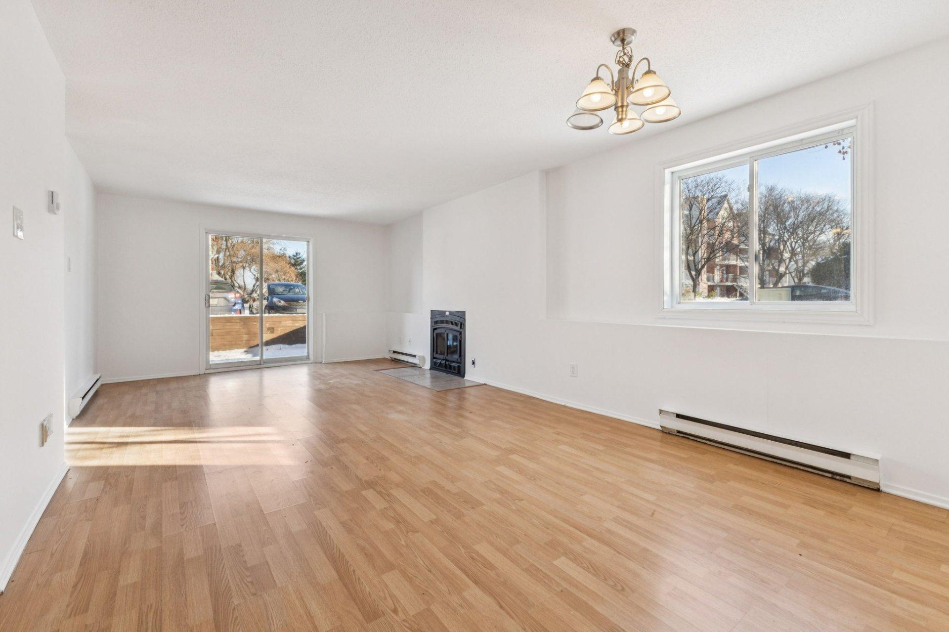 









5


Imp. de la Roseraie

, 1,
Gatineau (Hull),




QC
J9A2S1

