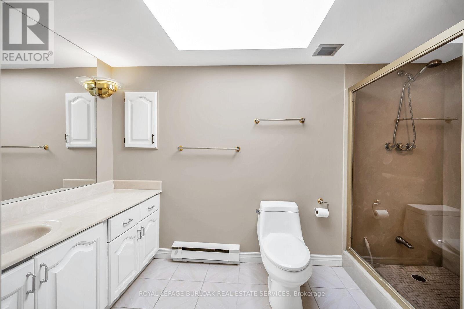 












PH1 - 150 WILSON STREET W

,
Hamilton,




Ontario
L9G4E7

