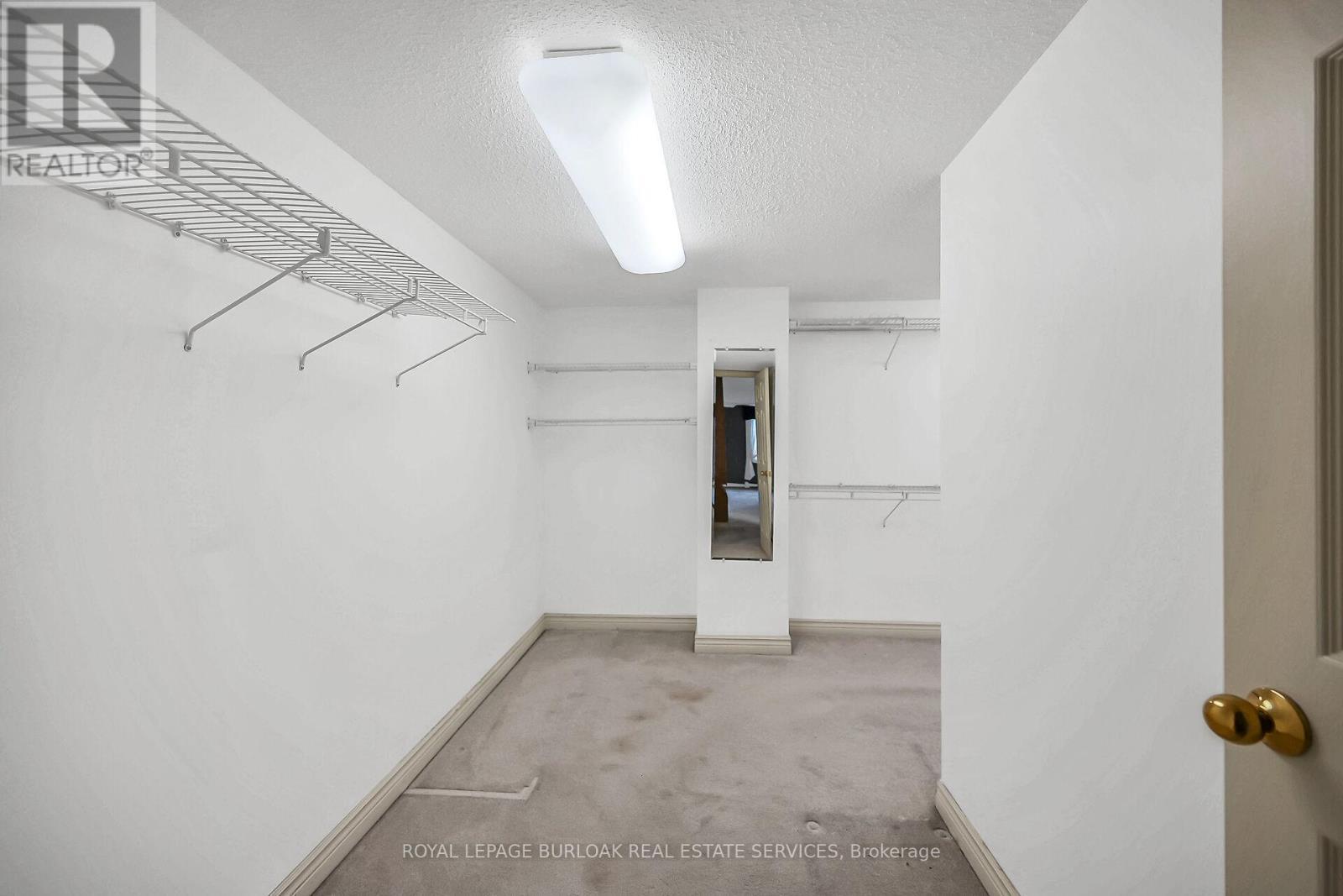 












PH1 - 150 WILSON STREET W

,
Hamilton,




Ontario
L9G4E7

