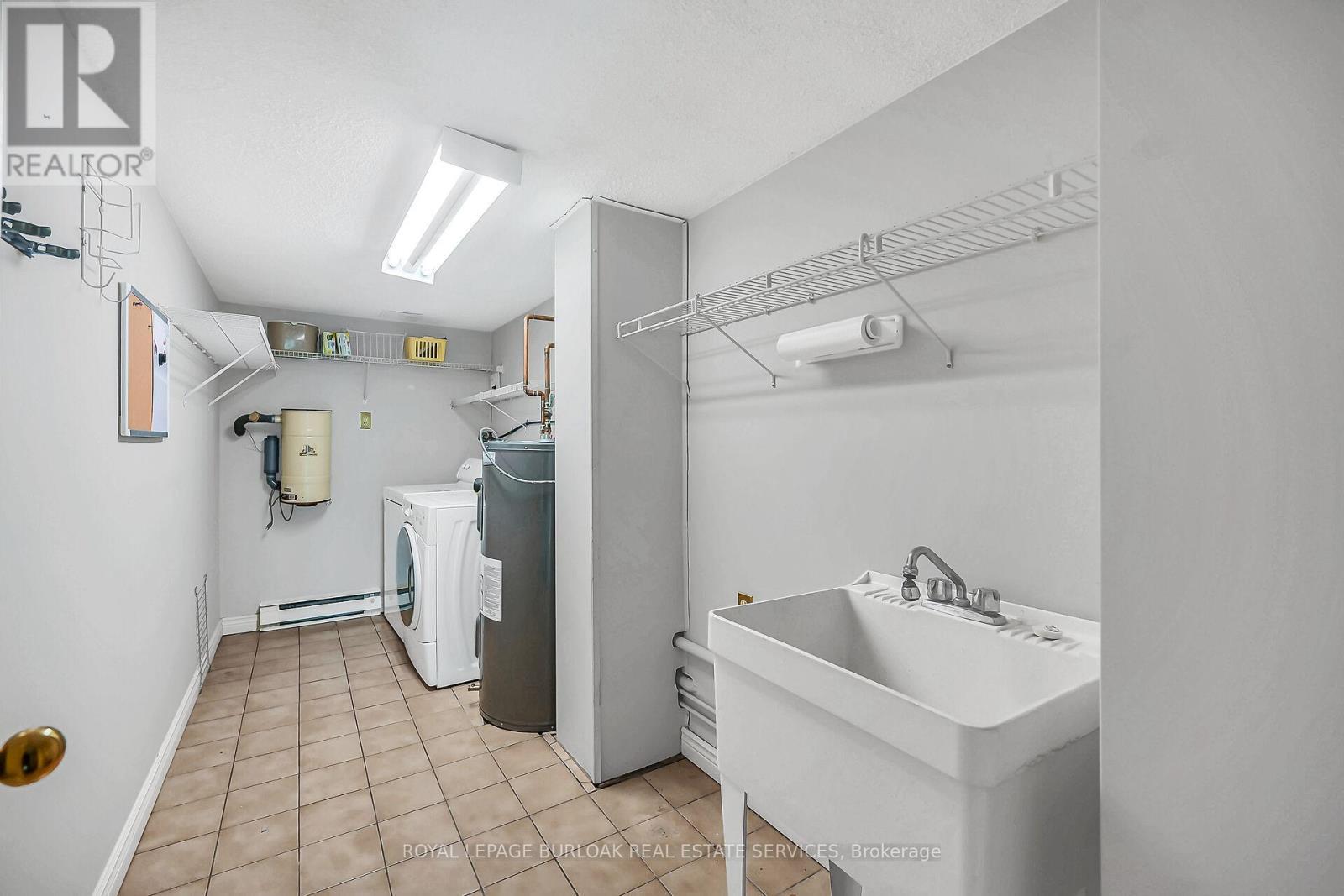 












PH1 - 150 WILSON STREET W

,
Hamilton,




Ontario
L9G4E7

