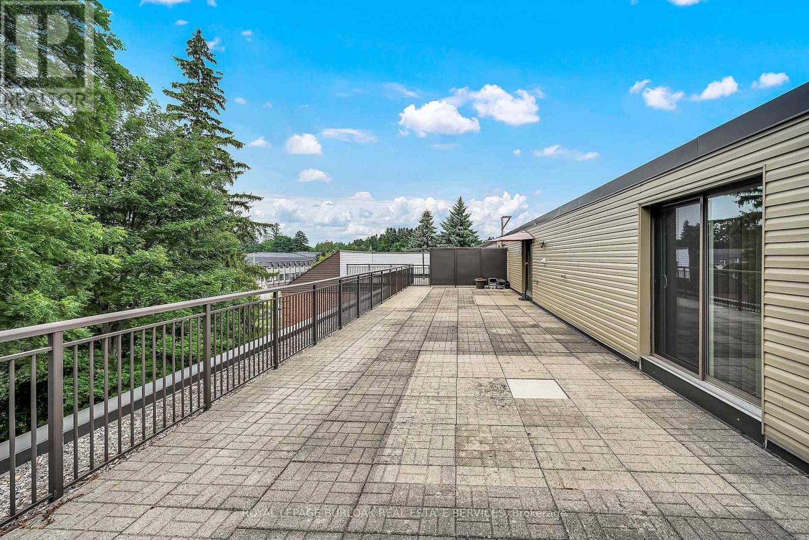 












PH1 - 150 WILSON STREET W

,
Hamilton,




Ontario
L9G4E7

