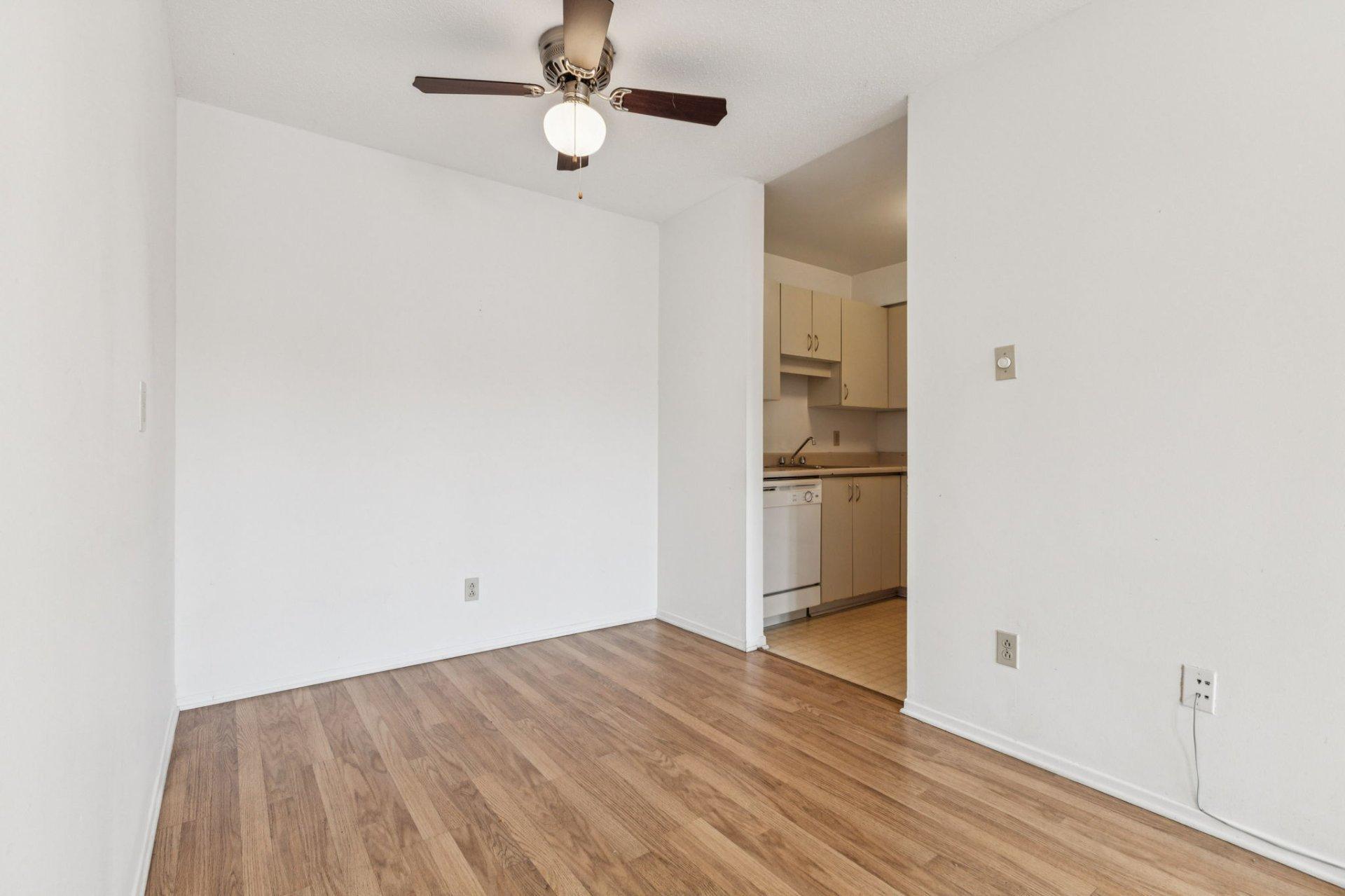 









15


Imp. de la Roseraie

, 6,
Gatineau (Hull),




QC
J9A2S3

