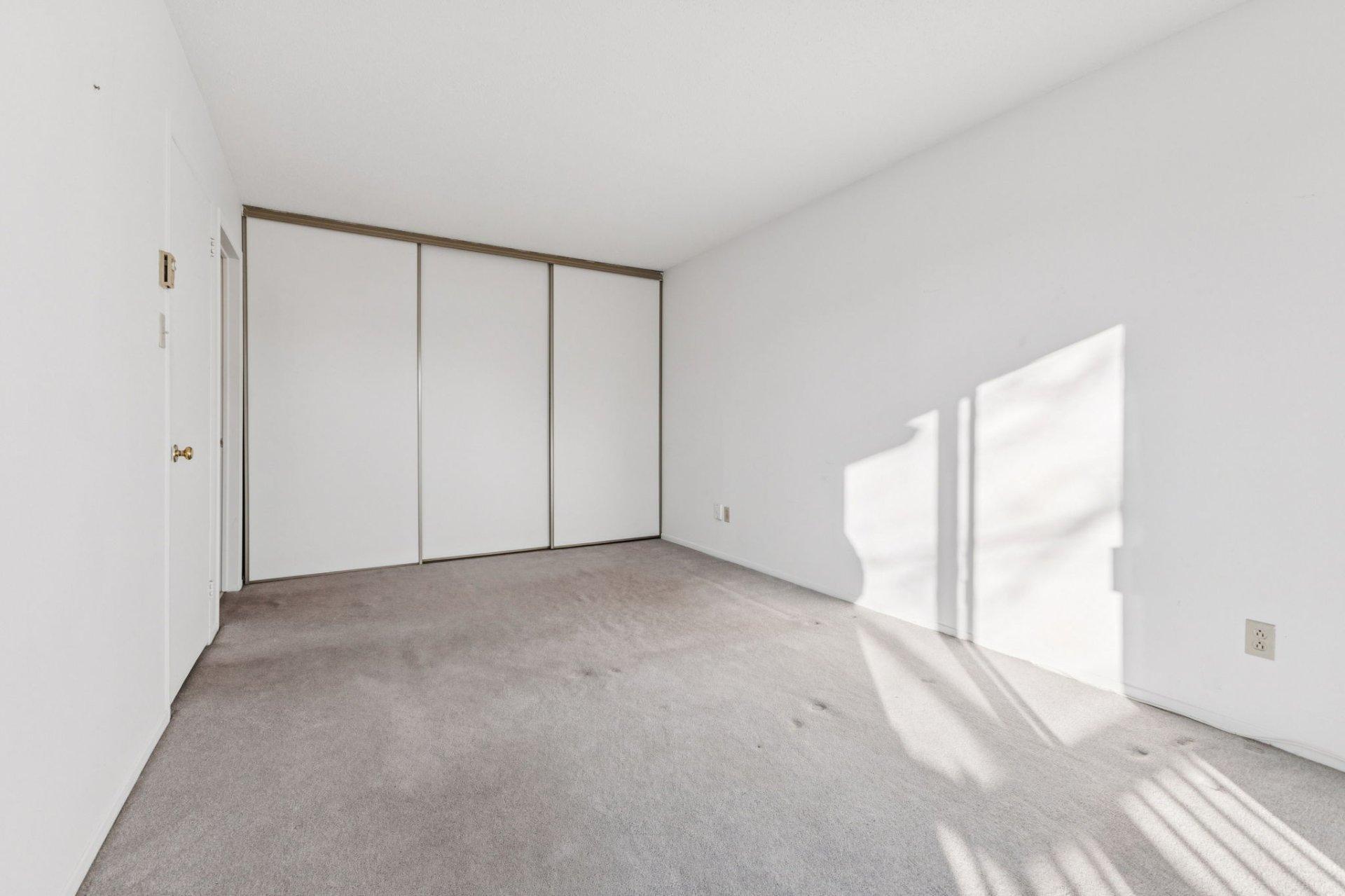 









15


Imp. de la Roseraie

, 6,
Gatineau (Hull),




QC
J9A2S3

