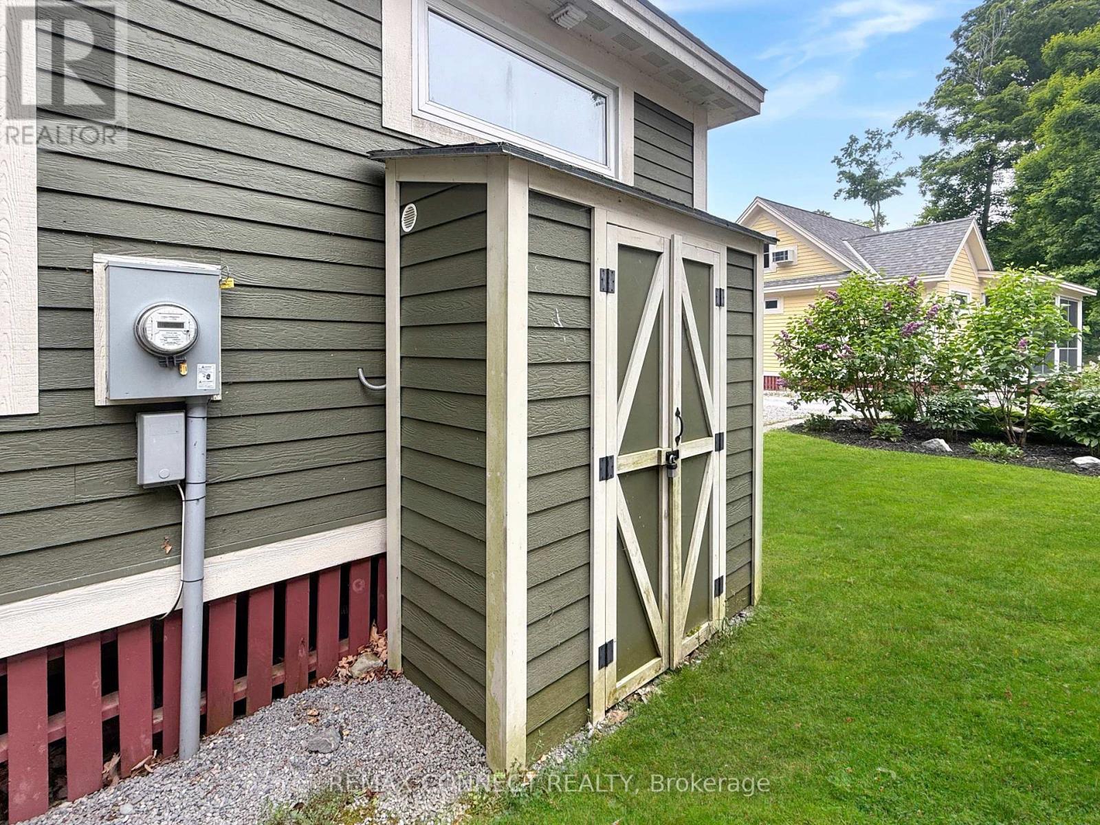 












209 - 50 HOLLOW LANE

,
Prince Edward County,







Ontario
K8N4Z4

