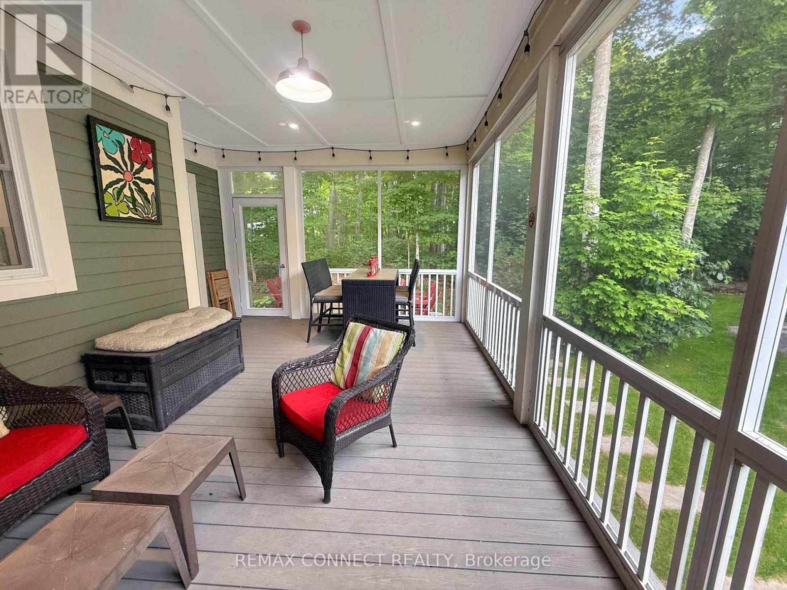 












209 - 50 HOLLOW LANE

,
Prince Edward County,







Ontario
K8N4Z4

