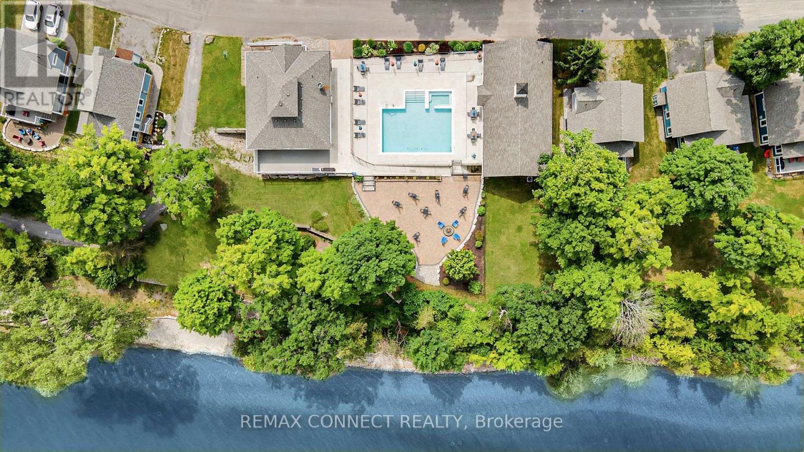 












209 - 50 HOLLOW LANE

,
Prince Edward County,







Ontario
K8N4Z4

