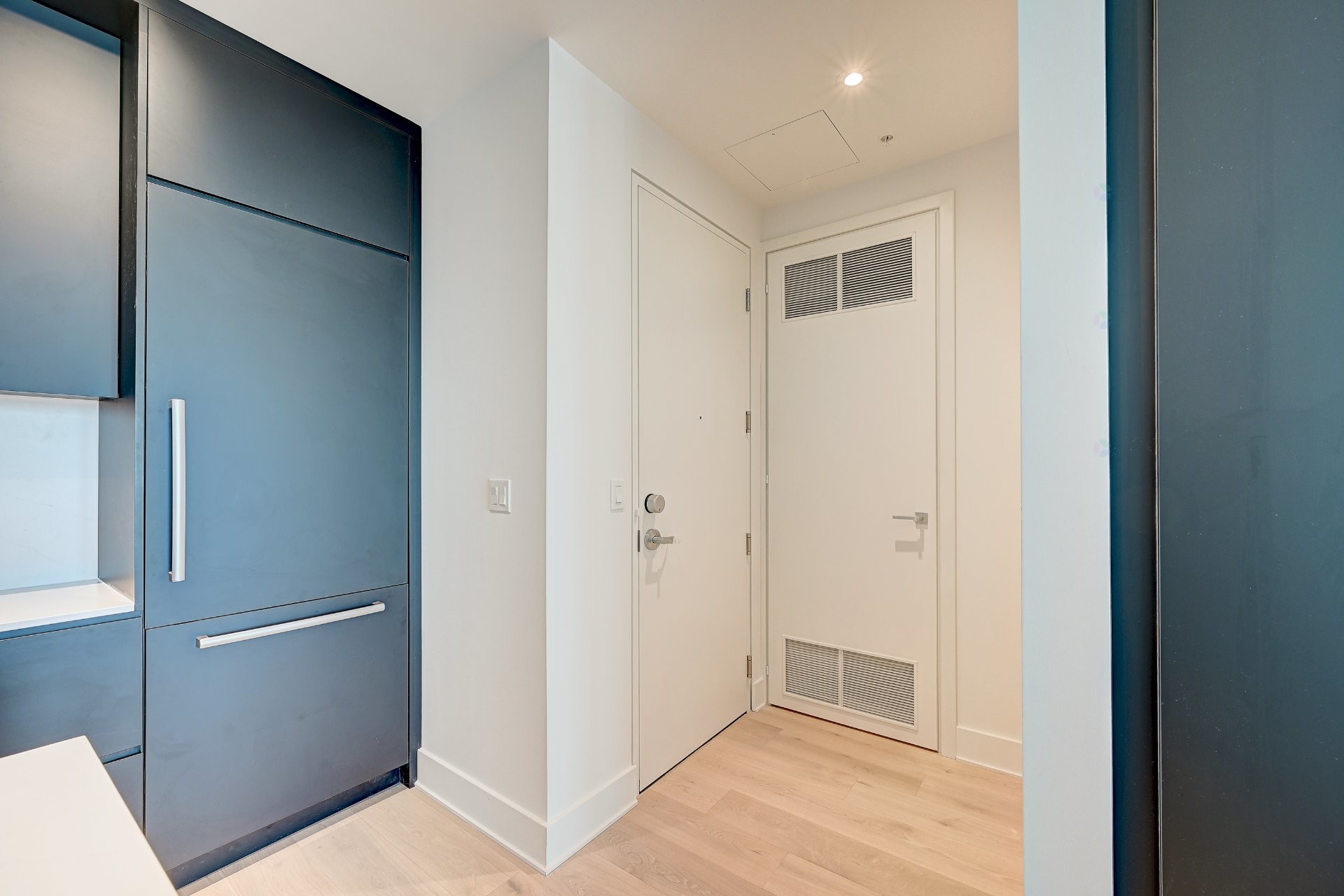 









1000


Rue André-Prévost

, 2706,
Montréal (Verdun/Île-des-Soeurs),




QC
H3E0G2

