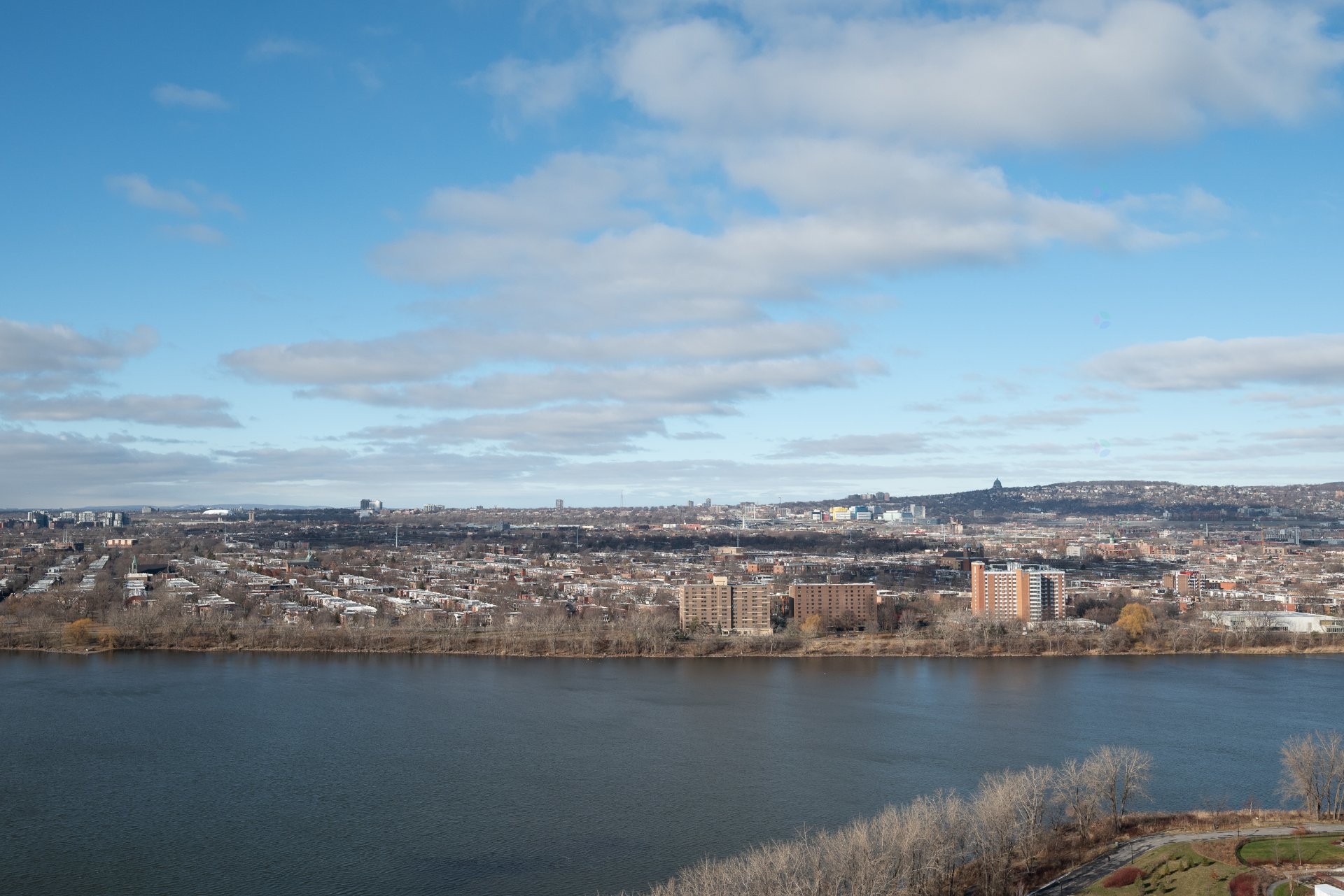 









1000


Rue André-Prévost

, 2706,
Montréal (Verdun/Île-des-Soeurs),




QC
H3E0G2

