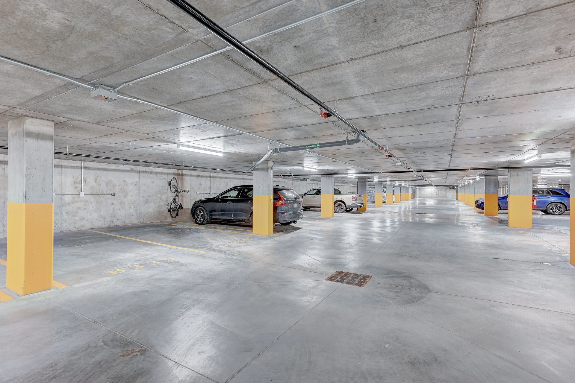 









1000


Rue André-Prévost

, 2706,
Montréal (Verdun/Île-des-Soeurs),




QC
H3E0G2

