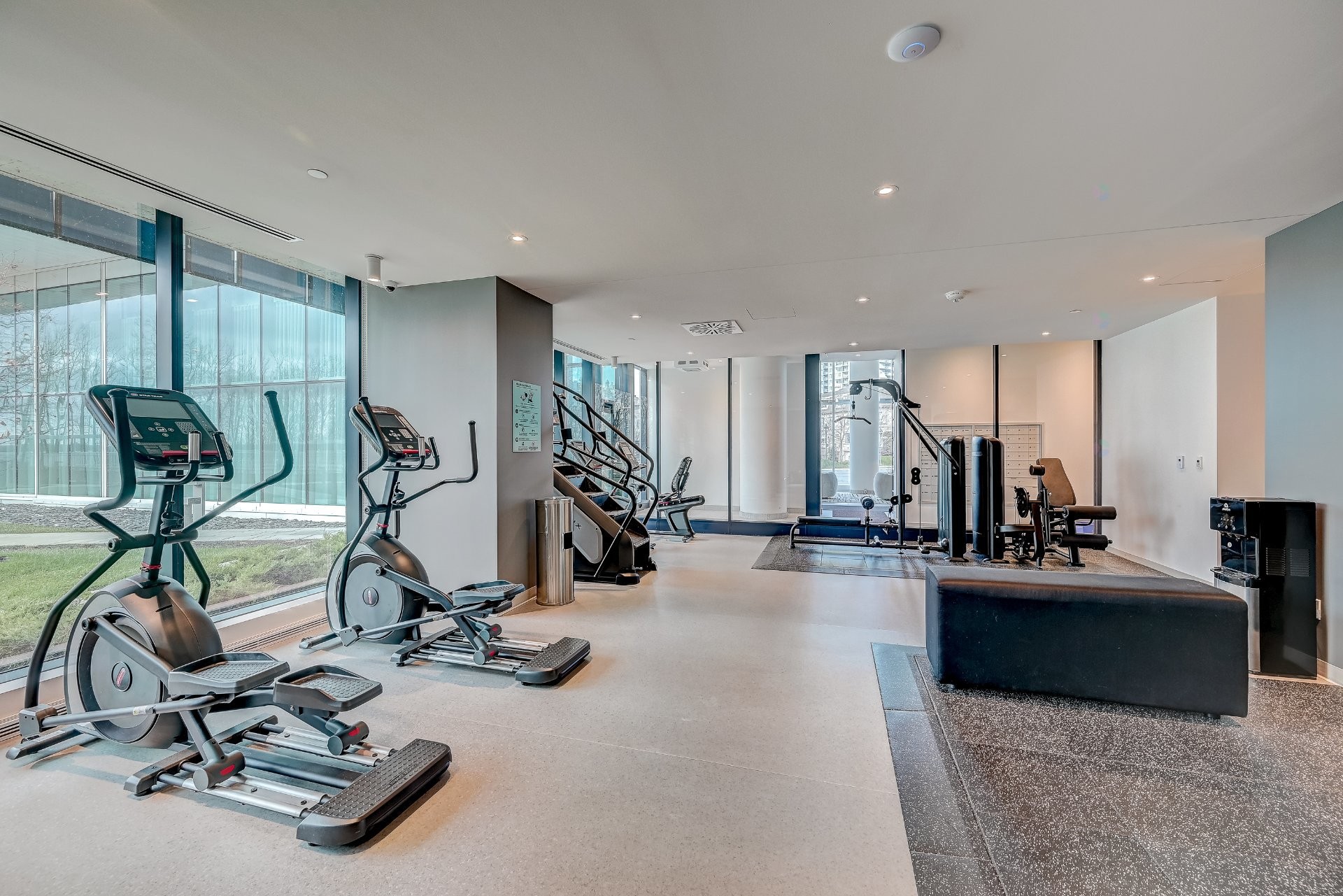 









1000


Rue André-Prévost

, 2706,
Montréal (Verdun/Île-des-Soeurs),




QC
H3E0G2

