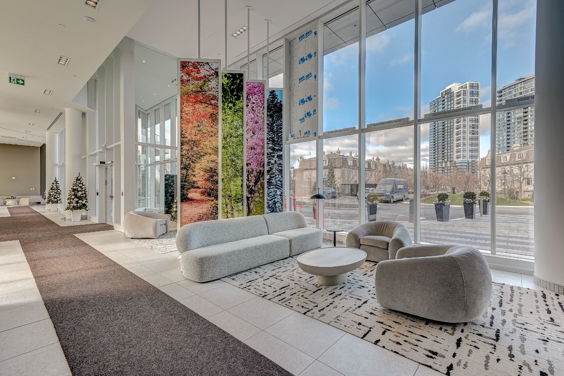 









1000


Rue André-Prévost

, 2706,
Montréal (Verdun/Île-des-Soeurs),




QC
H3E0G2

