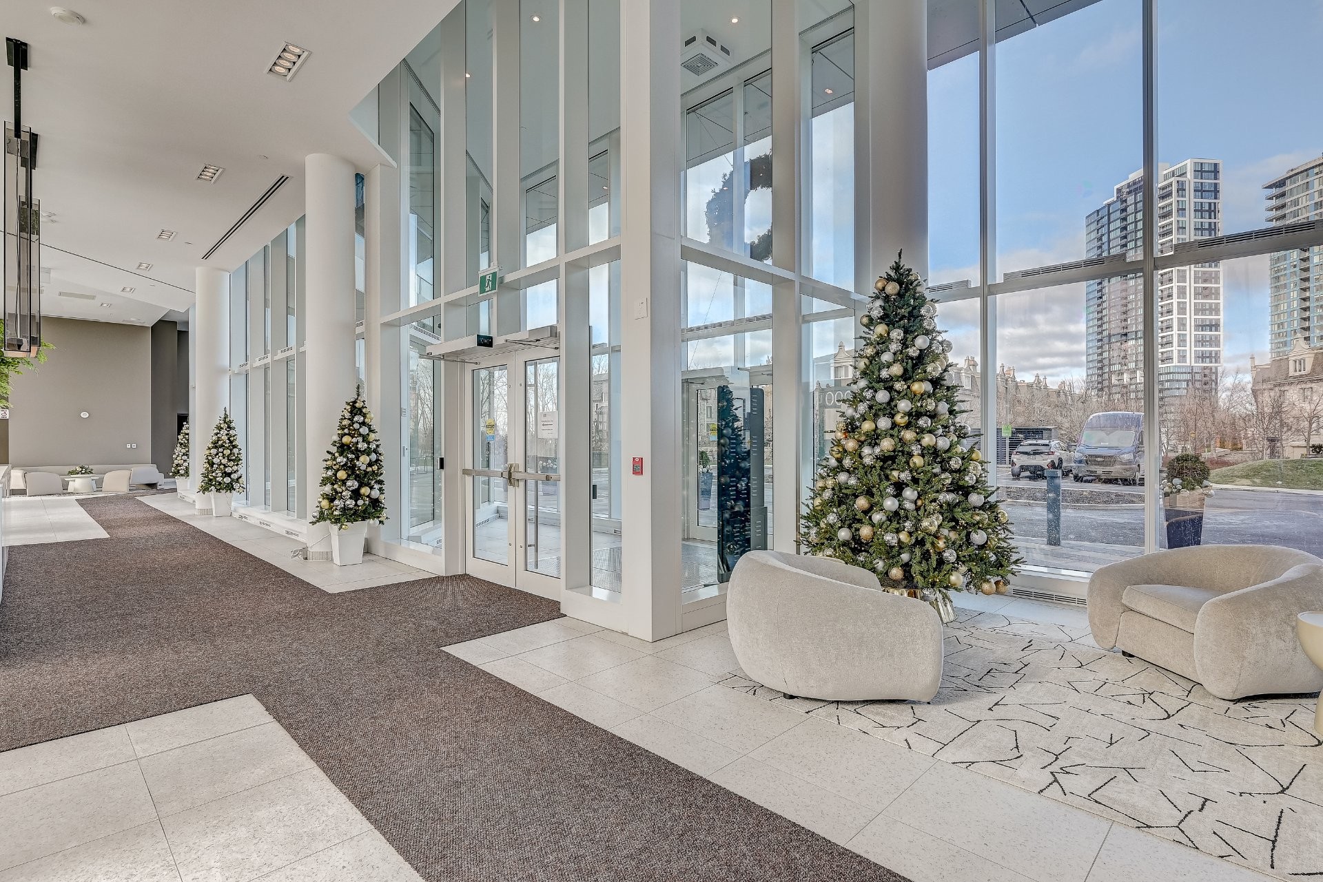 









1000


Rue André-Prévost

, 2706,
Montréal (Verdun/Île-des-Soeurs),




QC
H3E0G2

