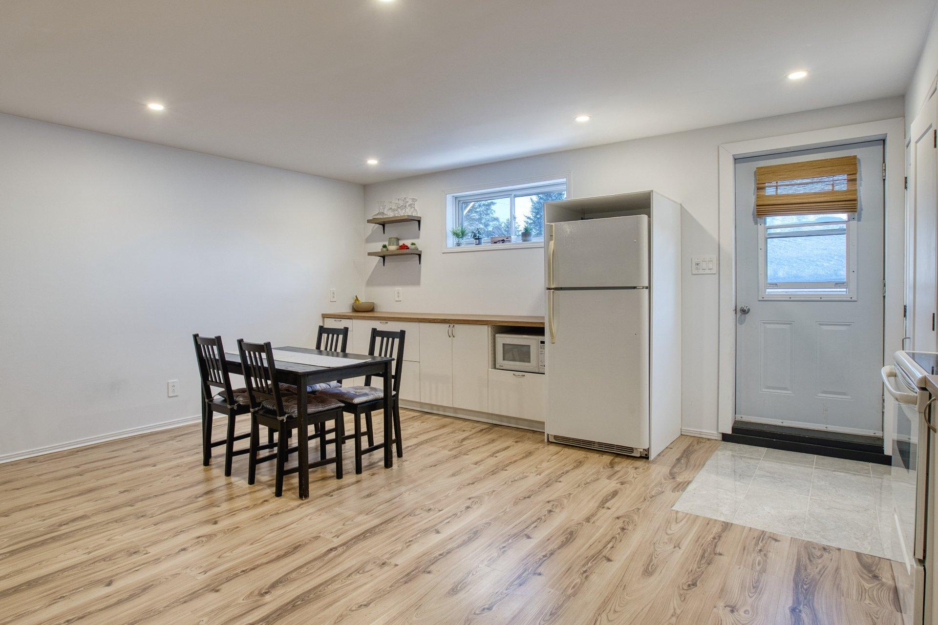 









649Z

 - 649AZ


Rue Beauregard

,
Sainte-Agathe-des-Monts,




QC
J8C0J2

