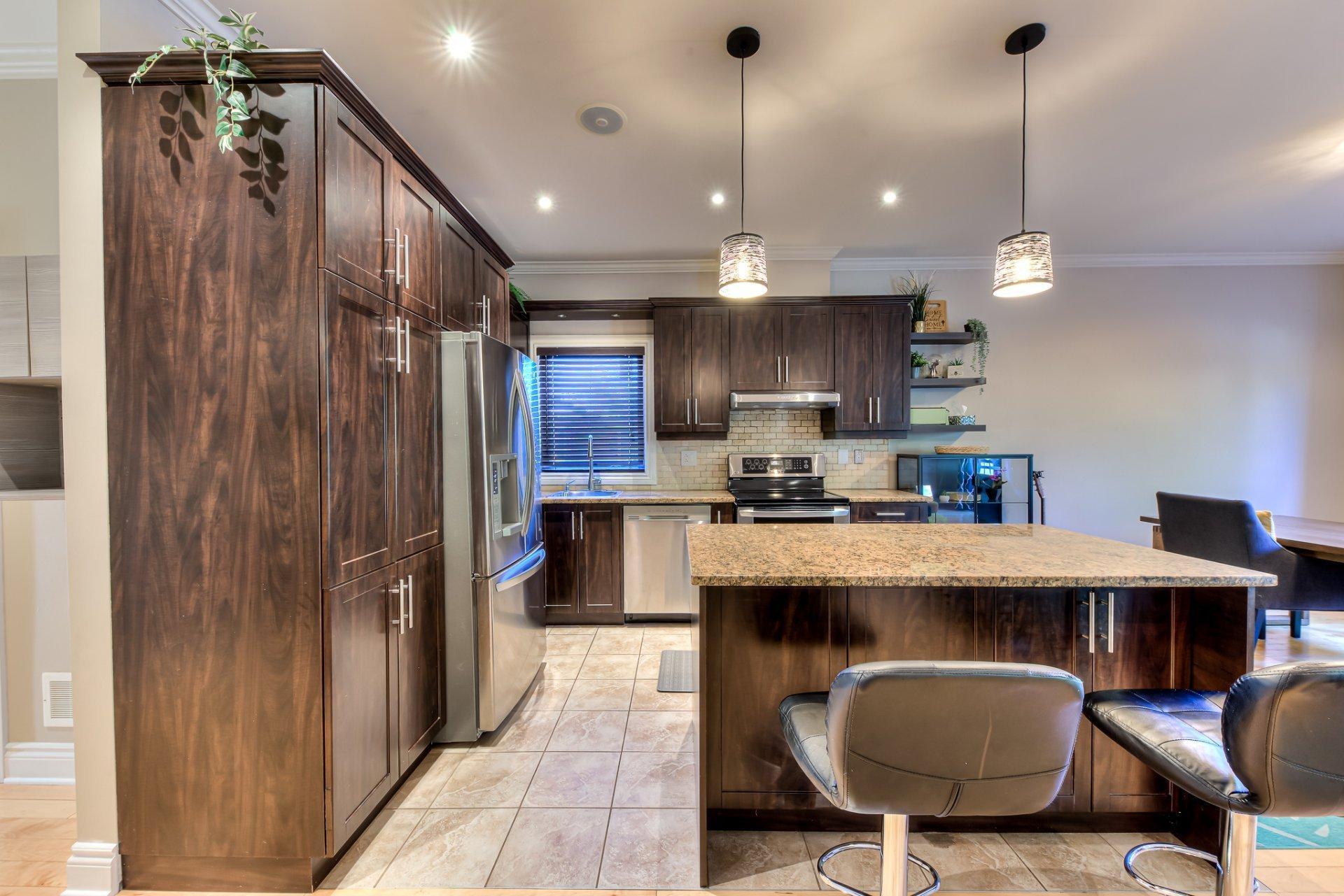 









699


Rue Pierre

,
Laval (Sainte-Dorothée),




QC
H7X3P4

