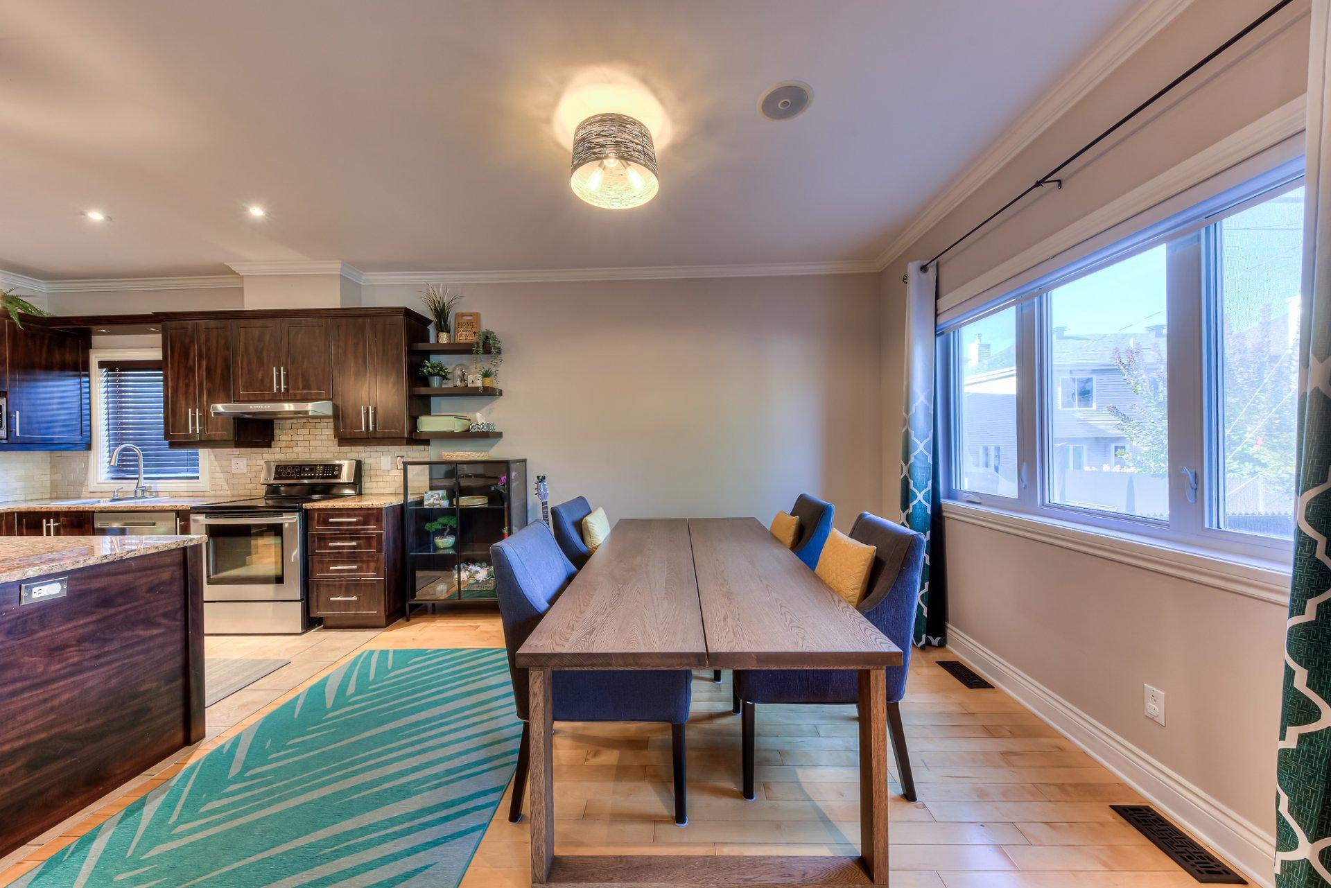 









699


Rue Pierre

,
Laval (Sainte-Dorothée),




QC
H7X3P4

