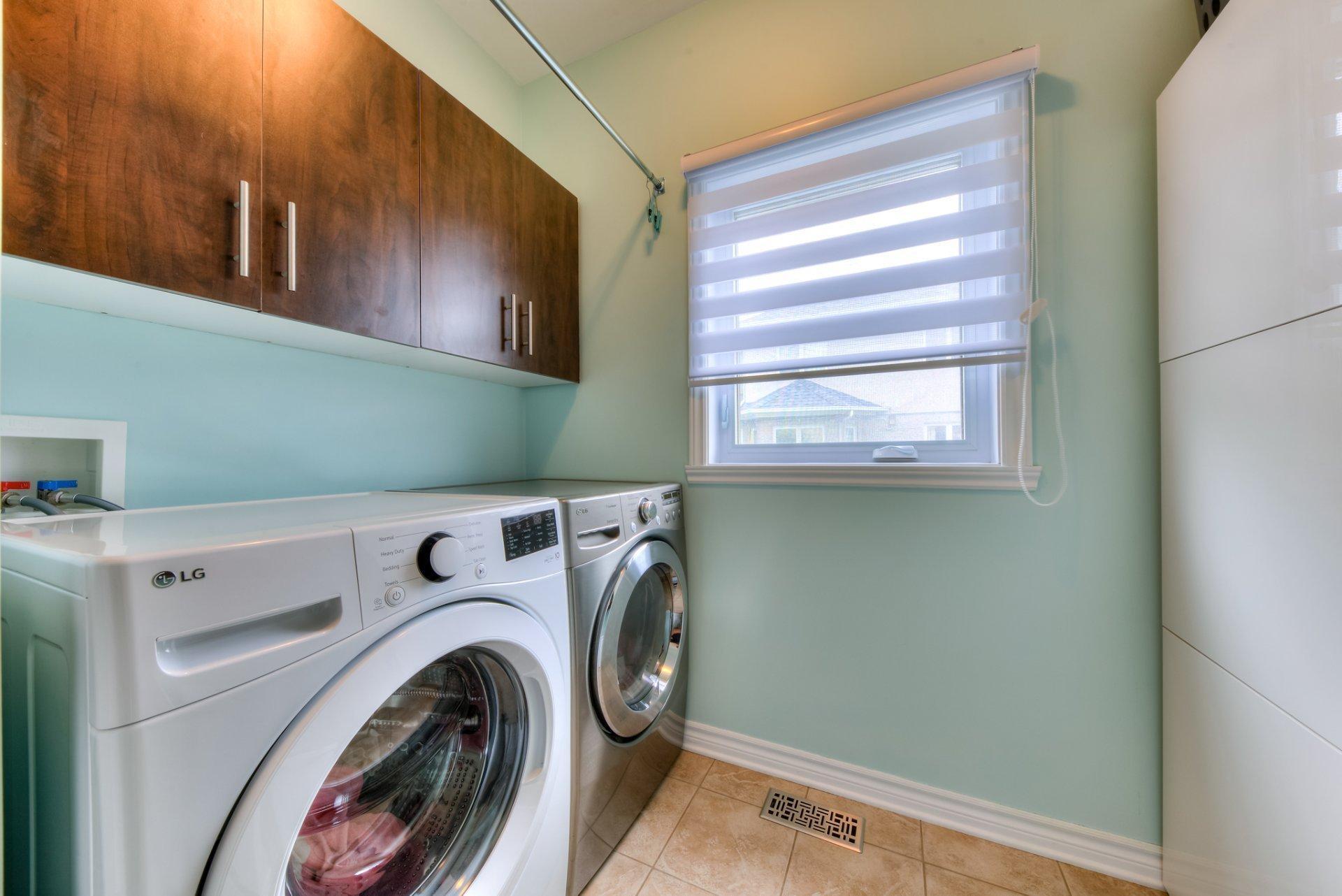 









699


Rue Pierre

,
Laval (Sainte-Dorothée),




QC
H7X3P4

