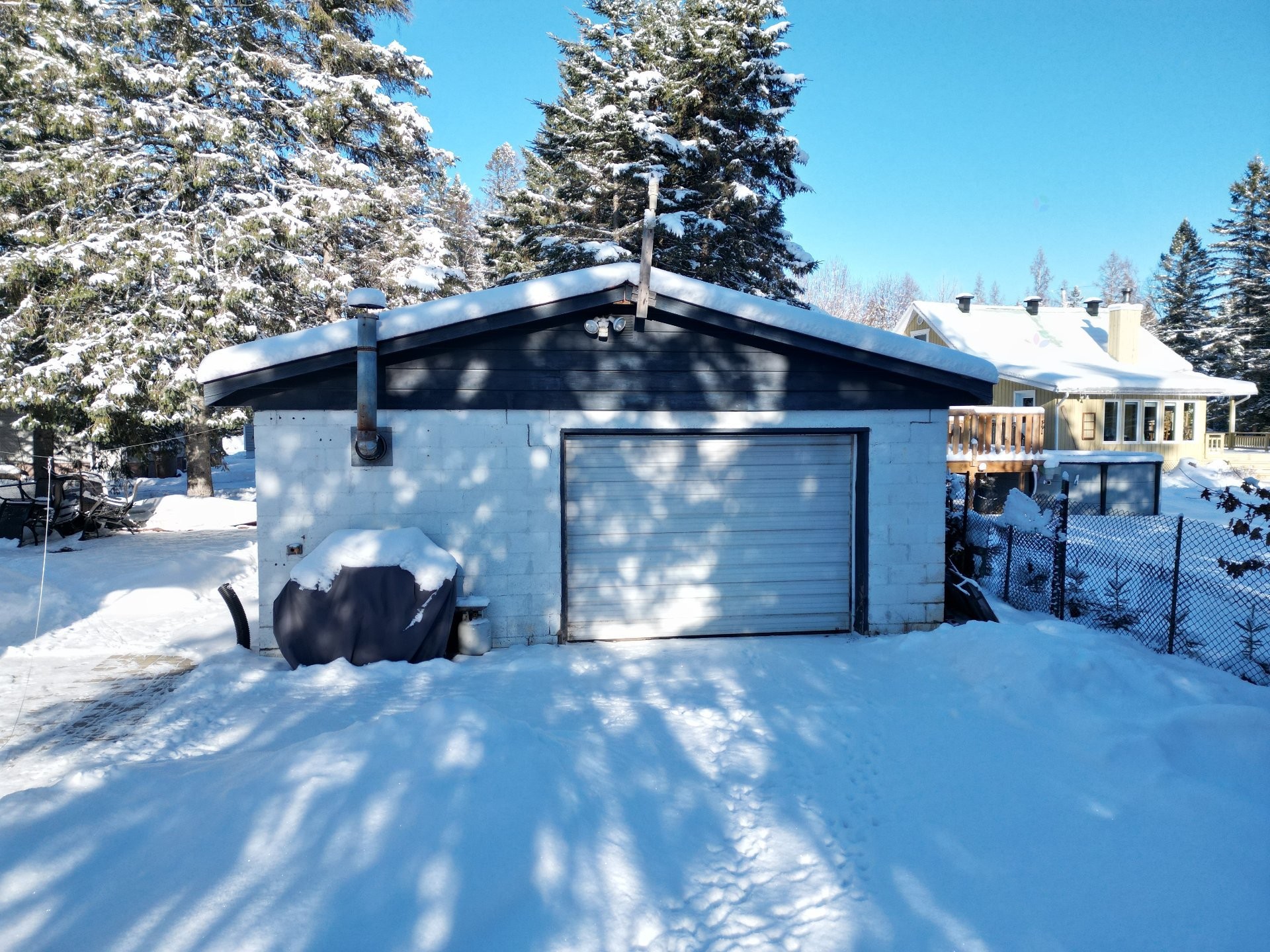 









591


Rue King

,
Mont-Blanc,




QC
J0T2G0

