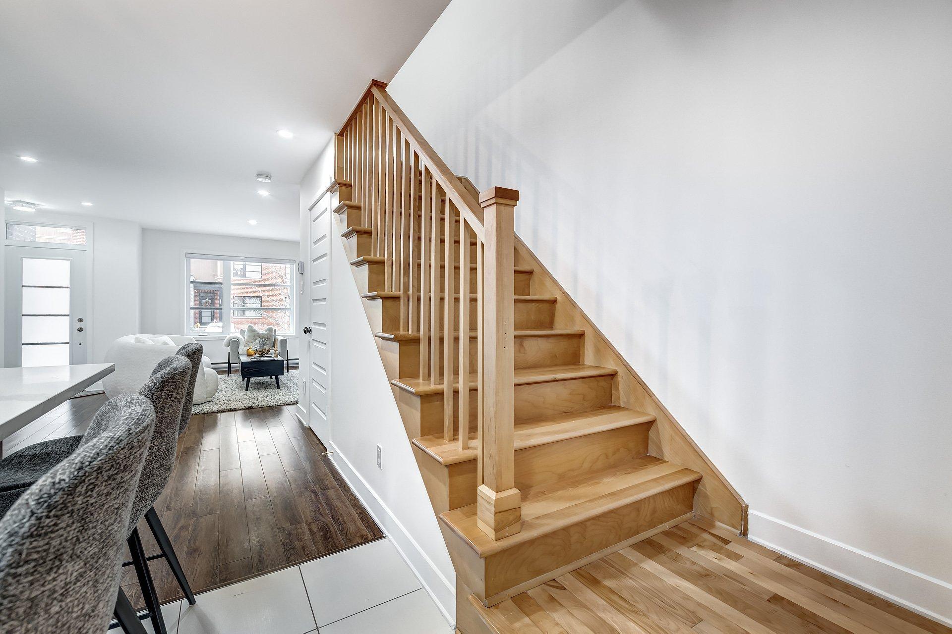 









345


Av. André-Chartrand

,
Vaudreuil-Dorion,




QC
J7V0M1

