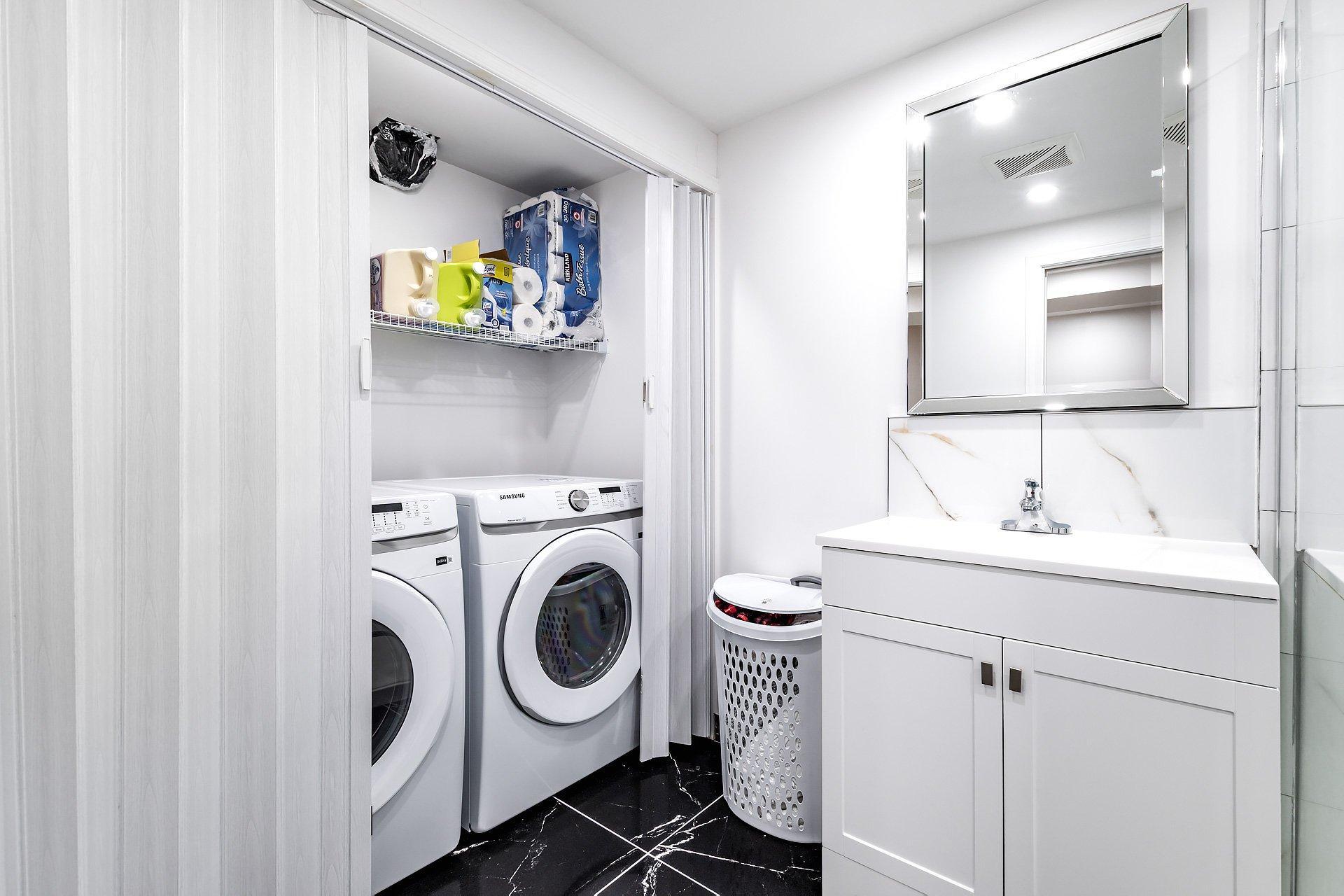 









345


Av. André-Chartrand

,
Vaudreuil-Dorion,




QC
J7V0M1

