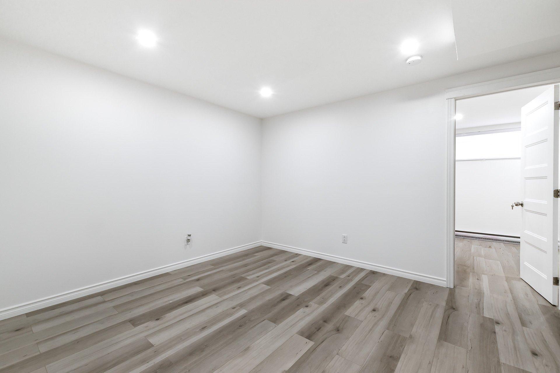 









345


Av. André-Chartrand

,
Vaudreuil-Dorion,




QC
J7V0M1

