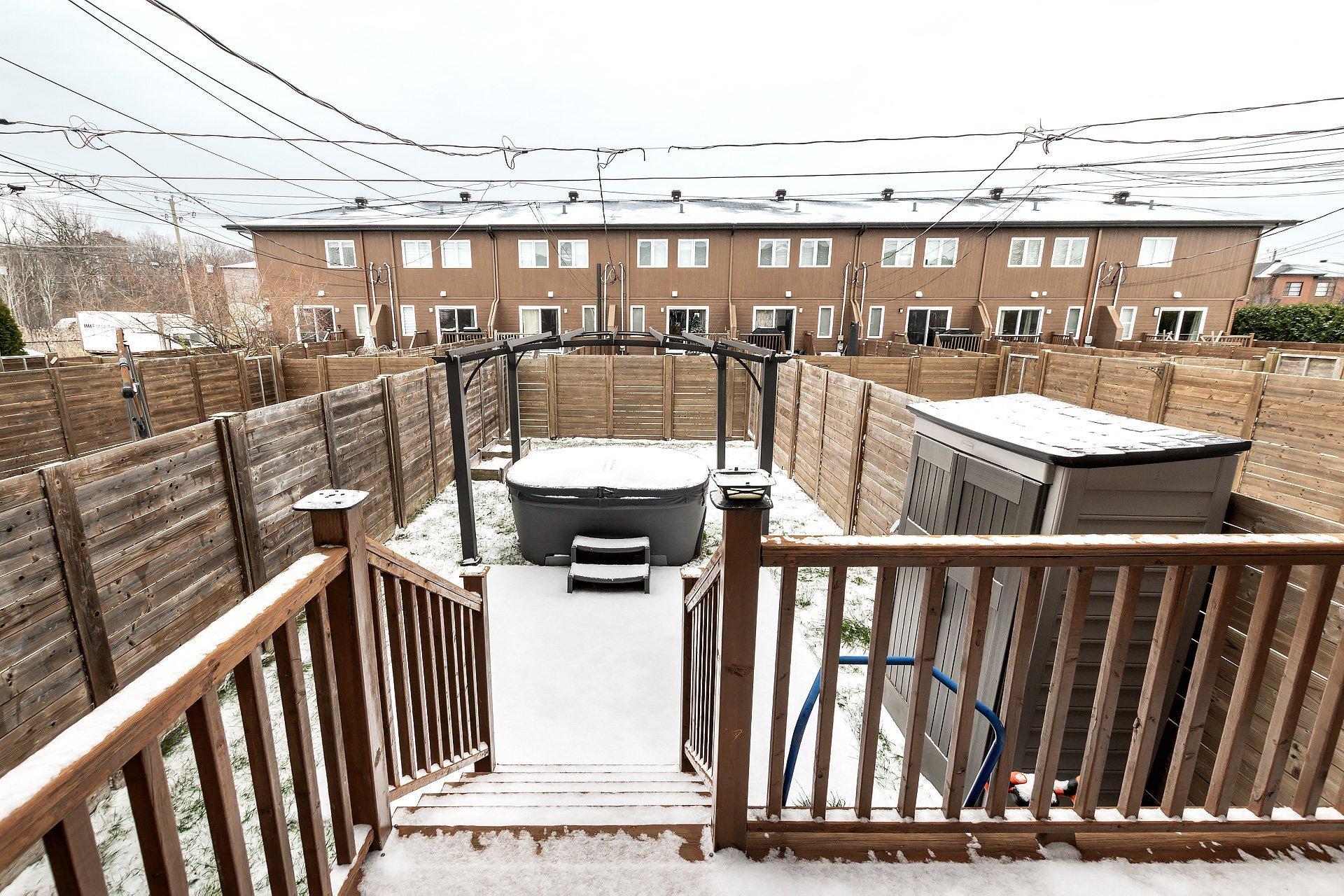 









345


Av. André-Chartrand

,
Vaudreuil-Dorion,




QC
J7V0M1

