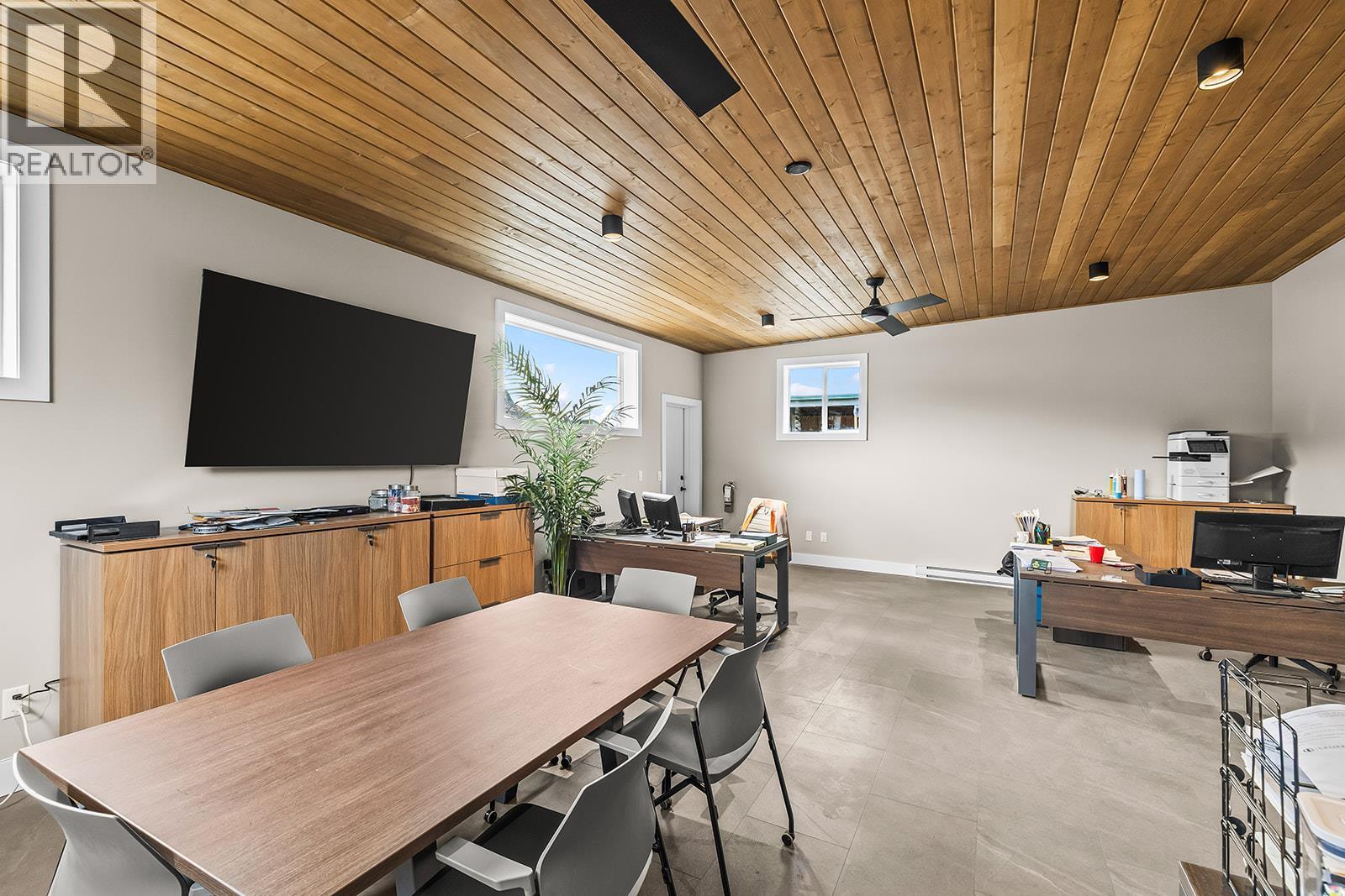 












1304, 1320, 1334 Industrial Road

,
West Kelowna,




British Columbia
V1Z1G5

