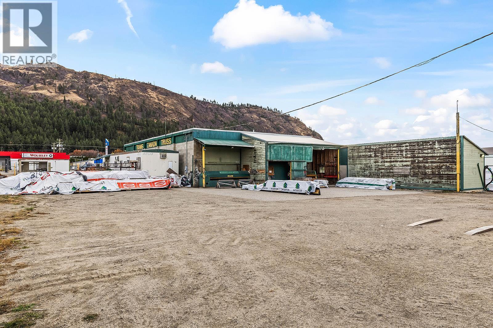 












1304, 1320, 1334 Industrial Road

,
West Kelowna,




British Columbia
V1Z1G5

