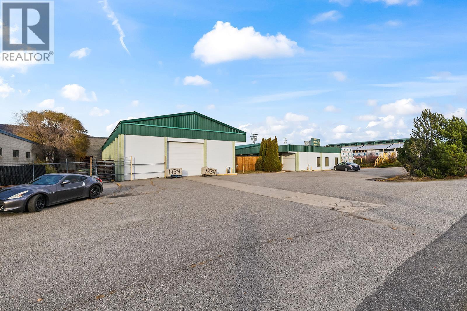 












1304, 1320, 1334 Industrial Road

,
West Kelowna,




British Columbia
V1Z1G5

