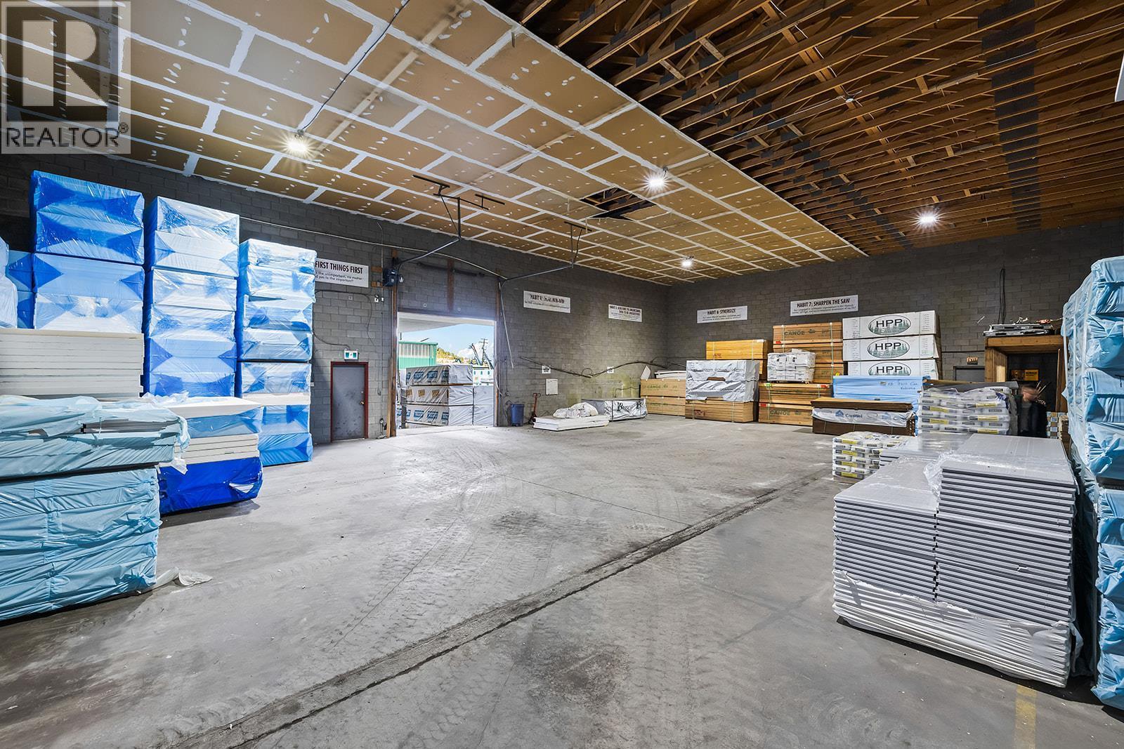 












1304, 1320, 1334 Industrial Road

,
West Kelowna,




British Columbia
V1Z1G5

