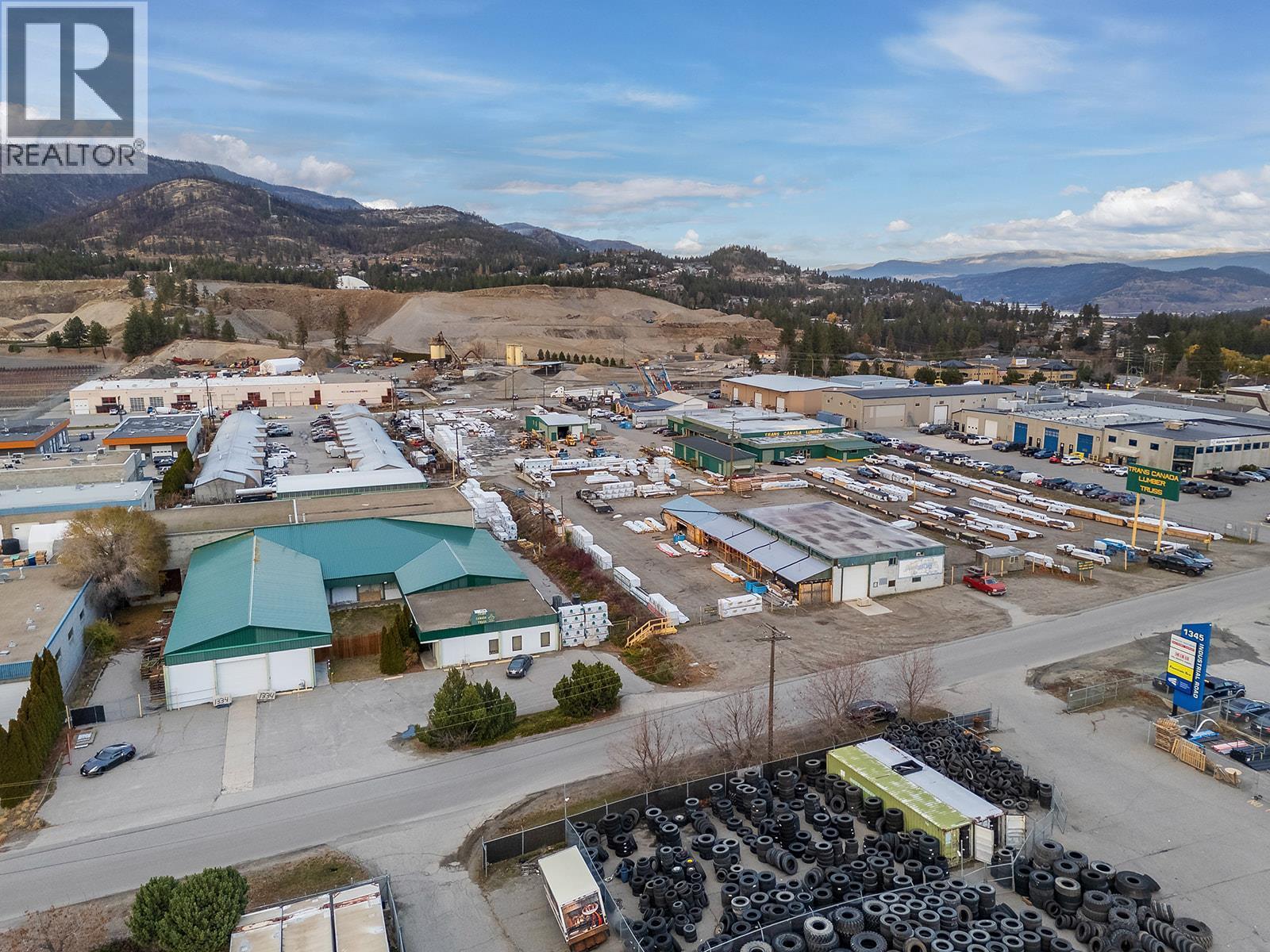












1304, 1320, 1334 Industrial Road

,
West Kelowna,




British Columbia
V1Z1G5

