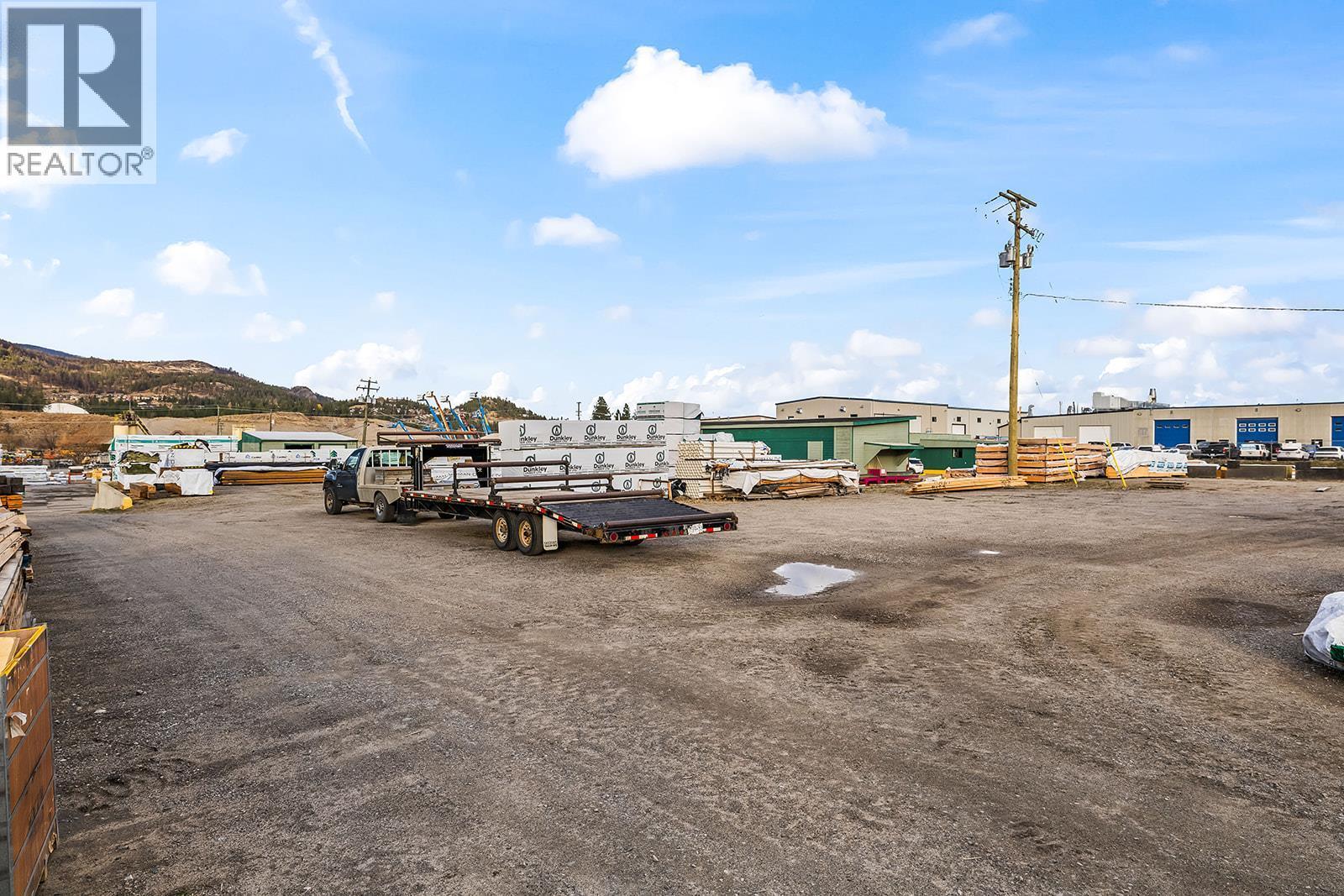 












1304, 1320, 1334 Industrial Road

,
West Kelowna,




British Columbia
V1Z1G5

