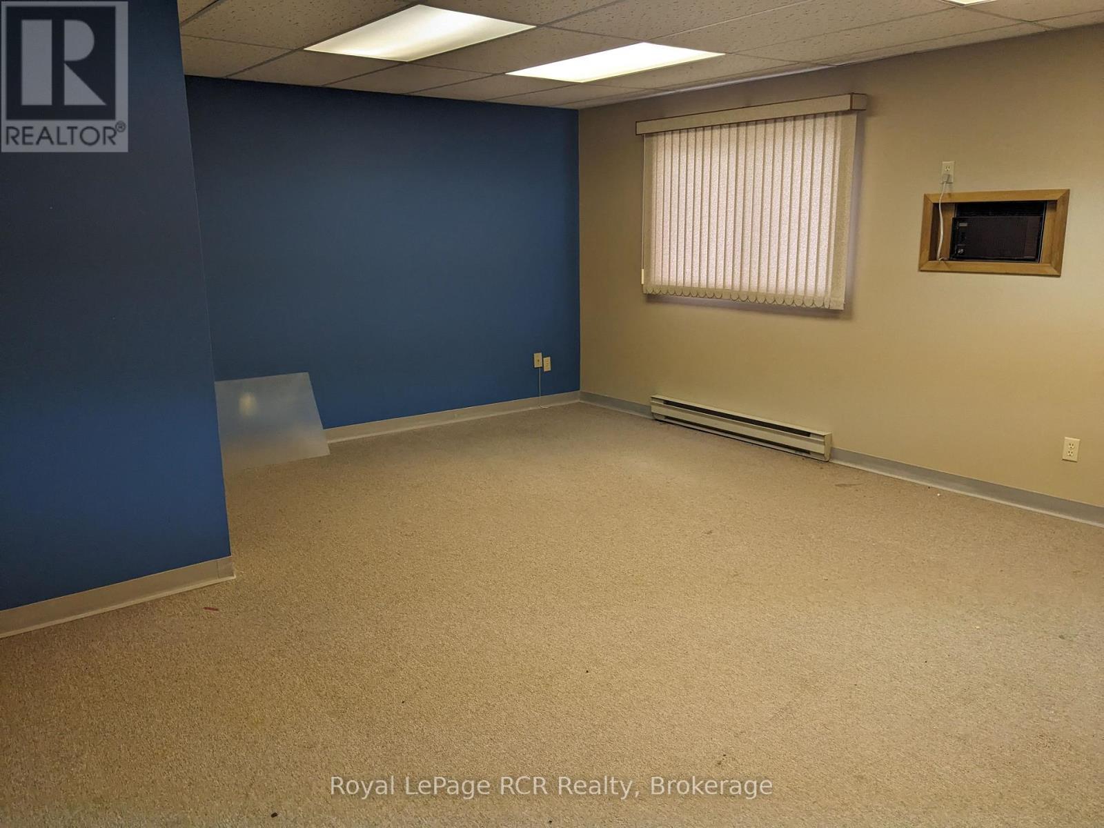 












137 GEORGE STREET W

,
West Grey,




Ontario
N0G1R0

